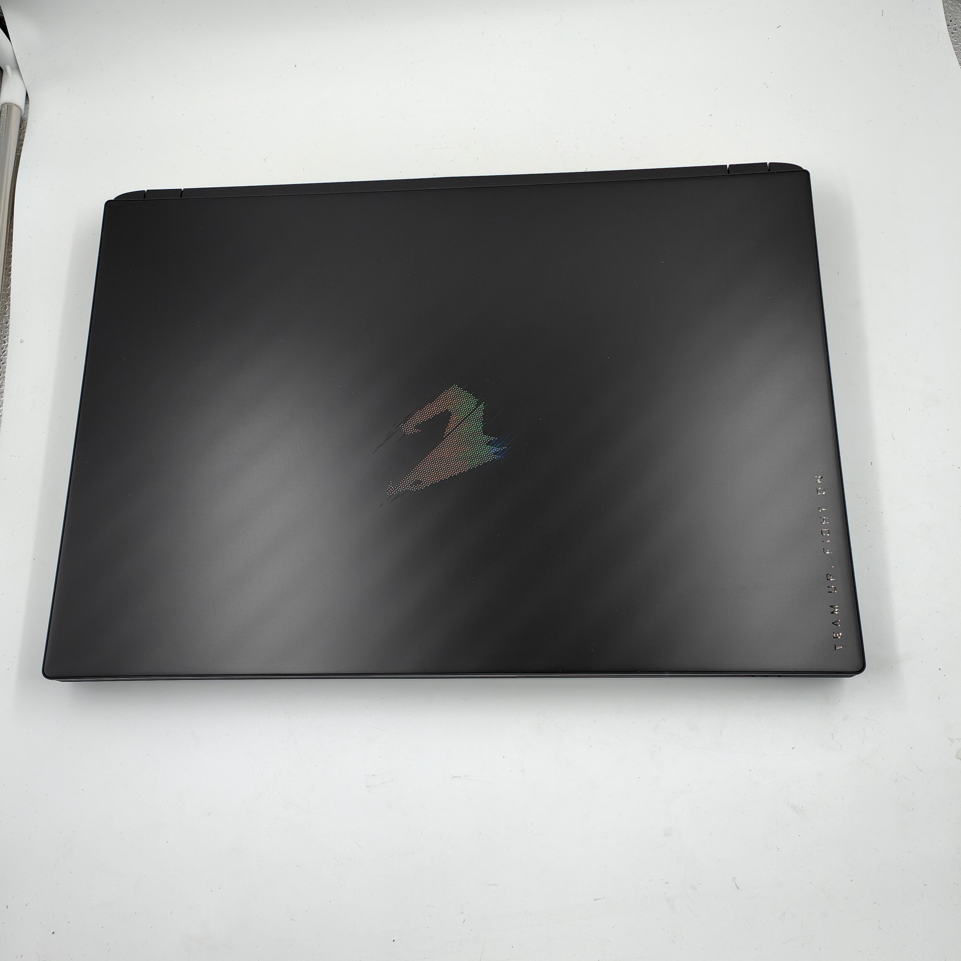 Gigabyte AORUS MASTER 18 BYH QWERTZ