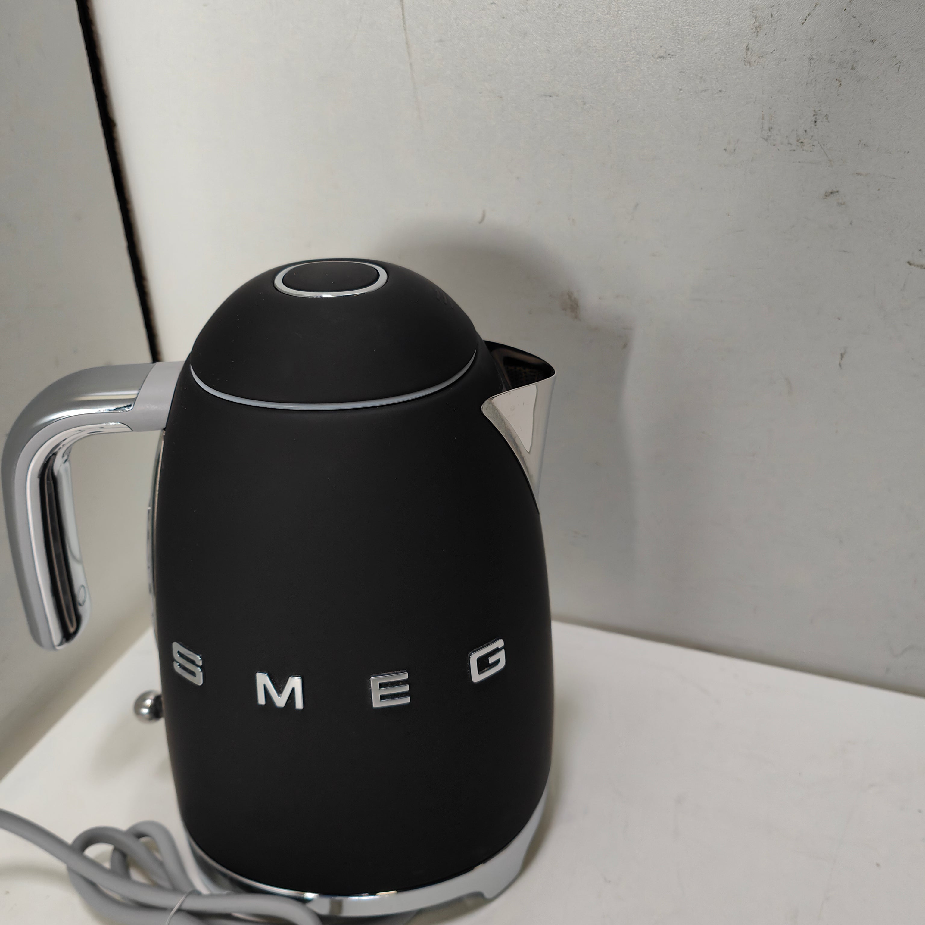 SMEG KLF03BLMEU Zwart