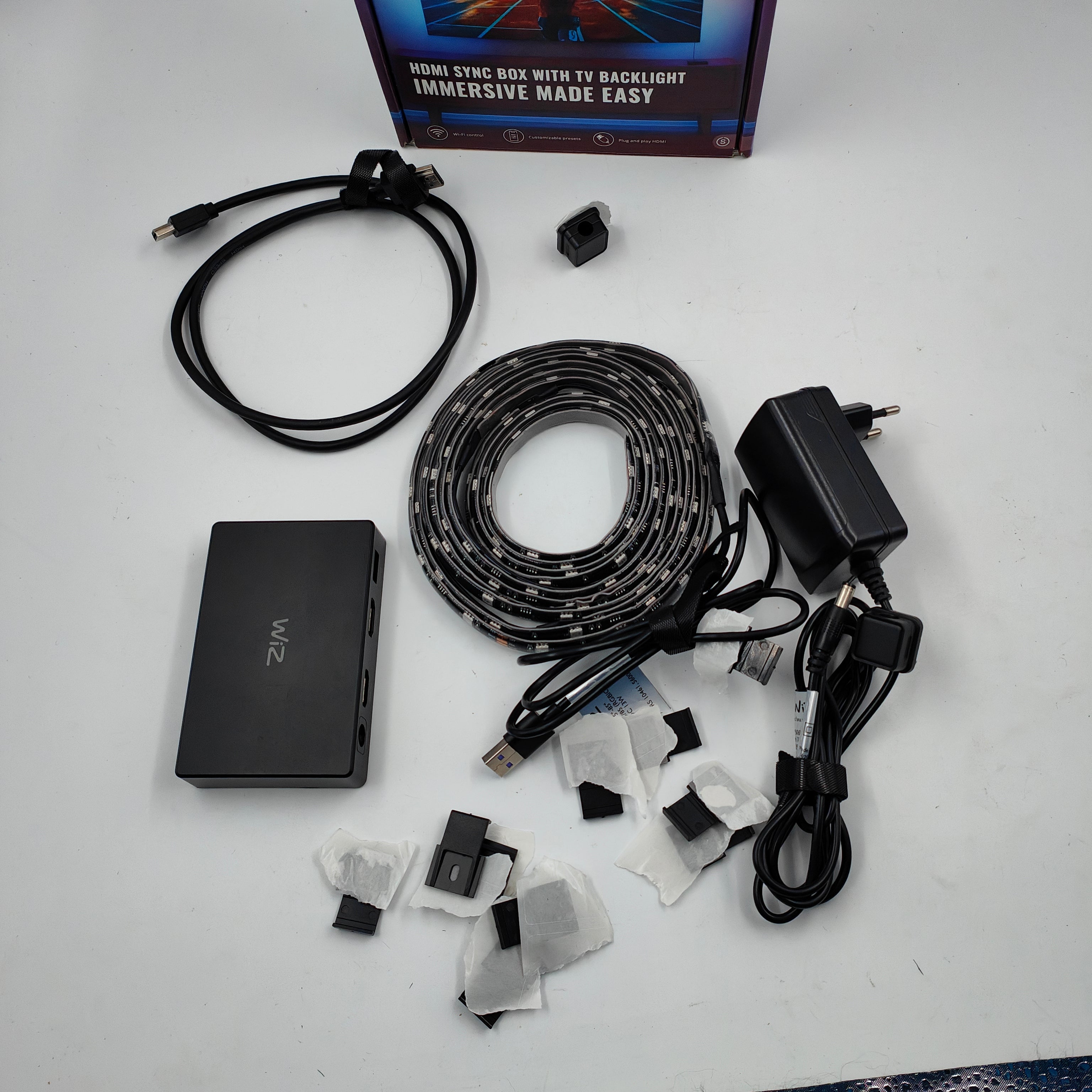 Boîtier WiZ Connected avec éclairage TV – WiZ Entertainment Sta