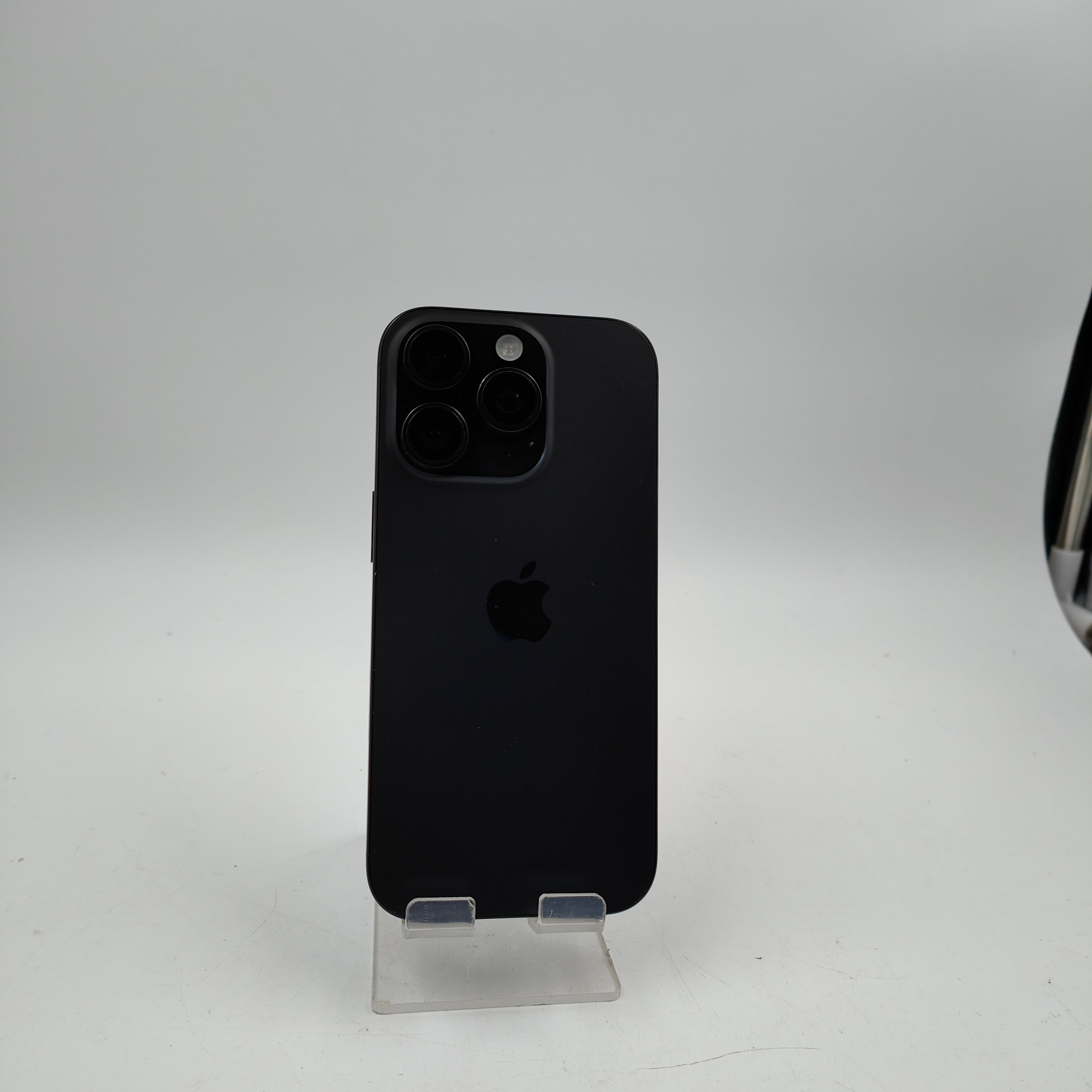 Apple iPhone 16 Pro 256 Go Titane noir