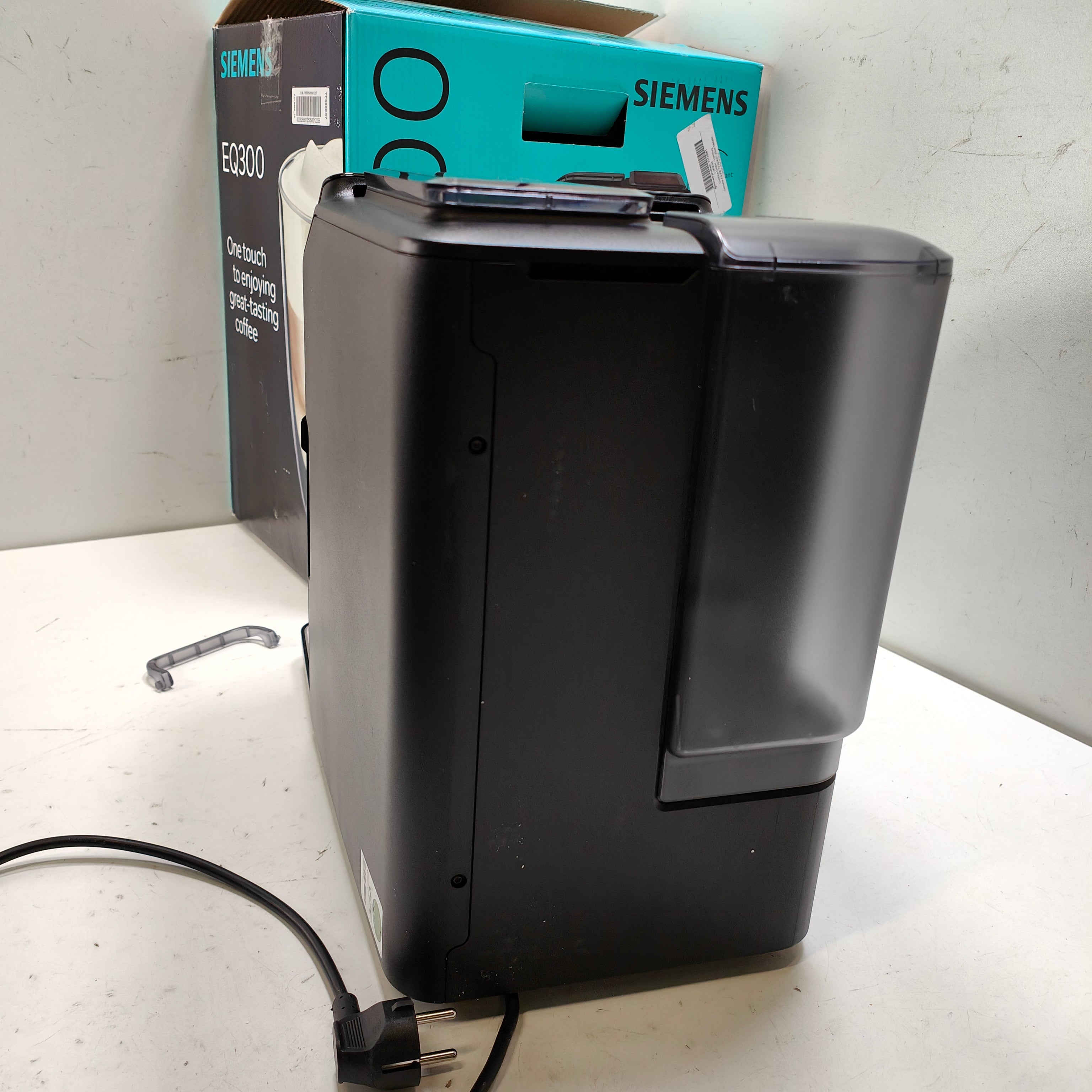Siemens EQ300 TF303E07 Zilver Metallic