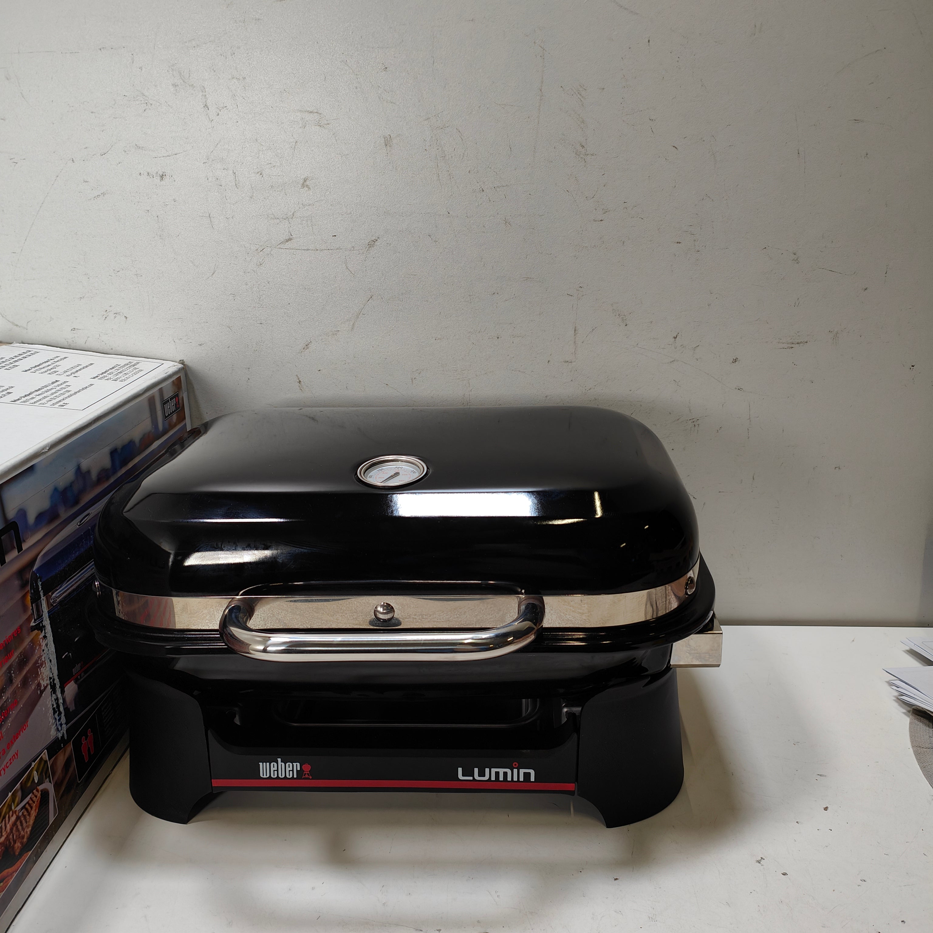 Weber compact