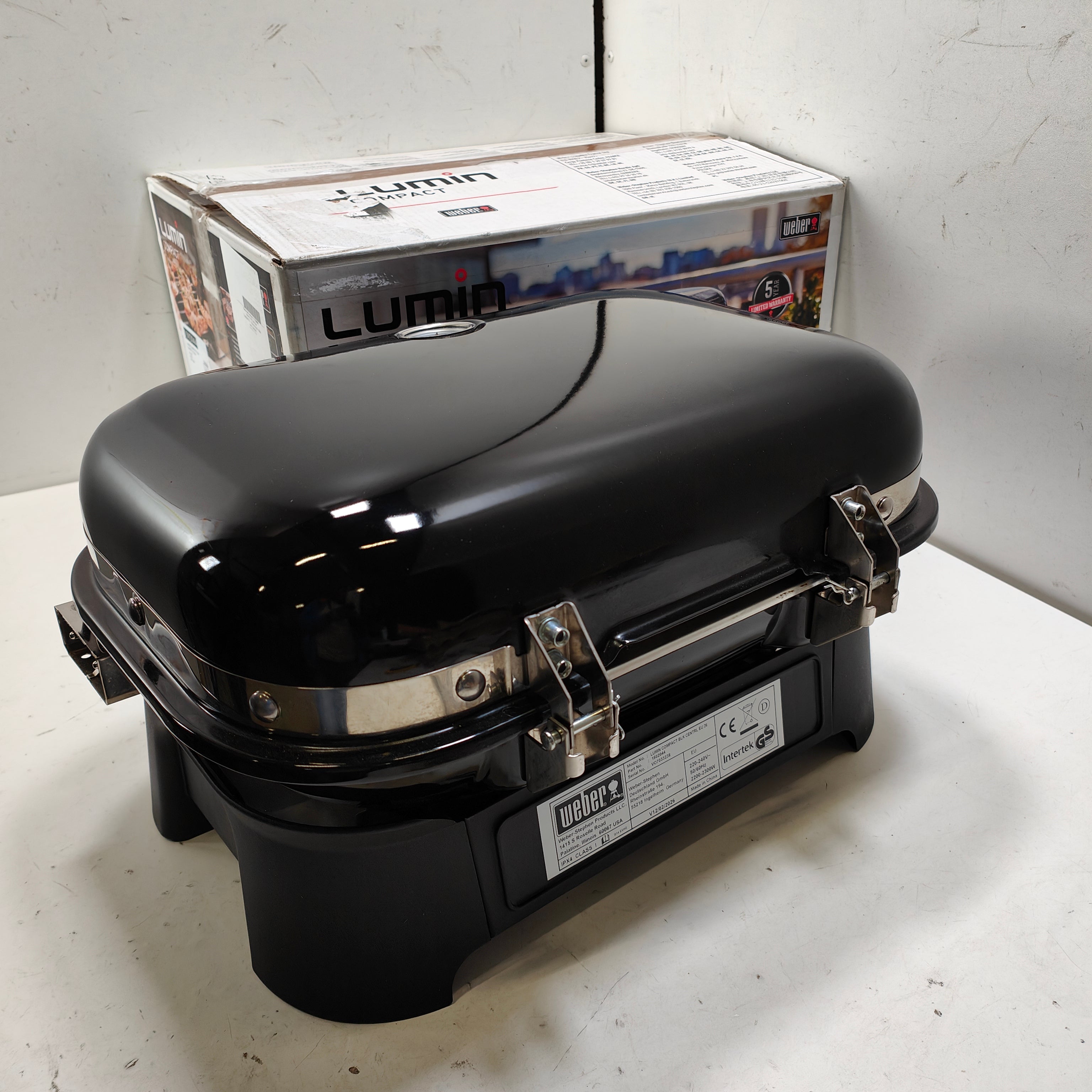 Weber compact