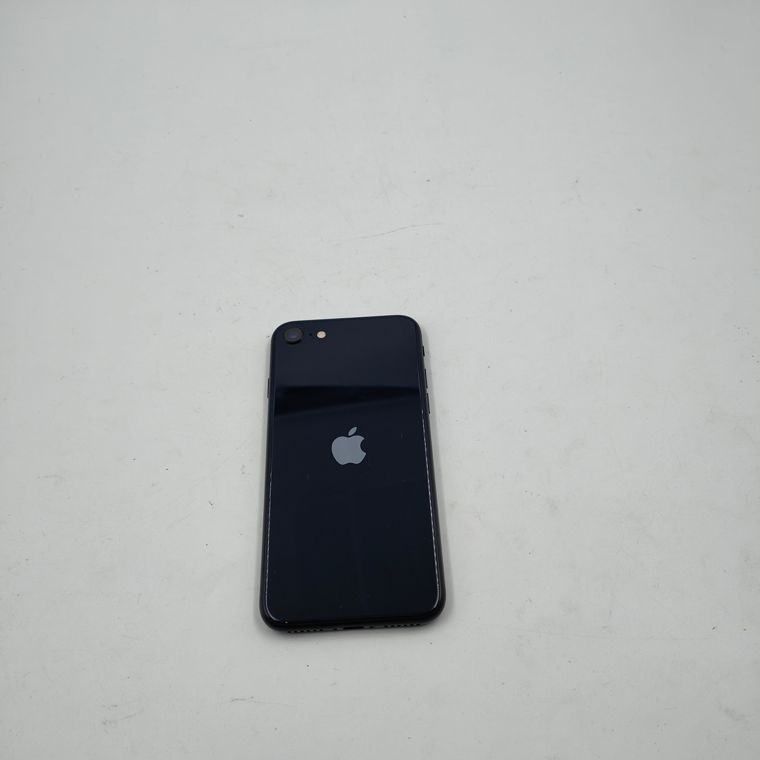 Refurbished iPhone SE (3rd gen) Midnight 64GB