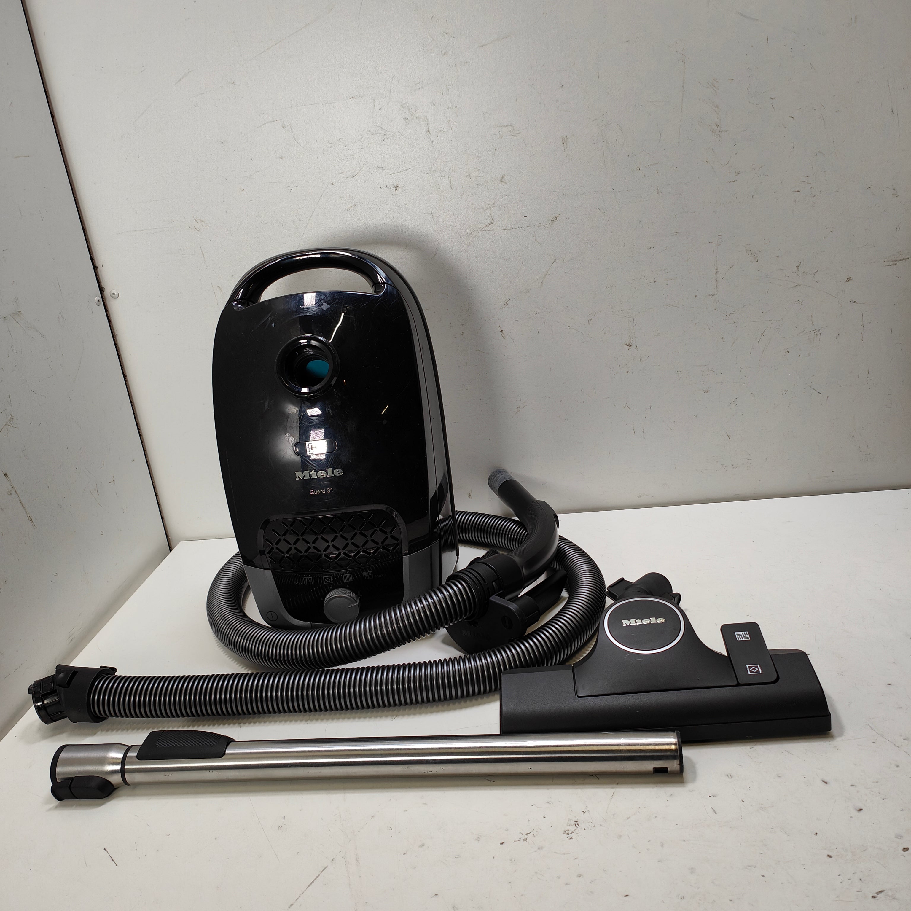 Miele Guard S1 Obsidianschwarz