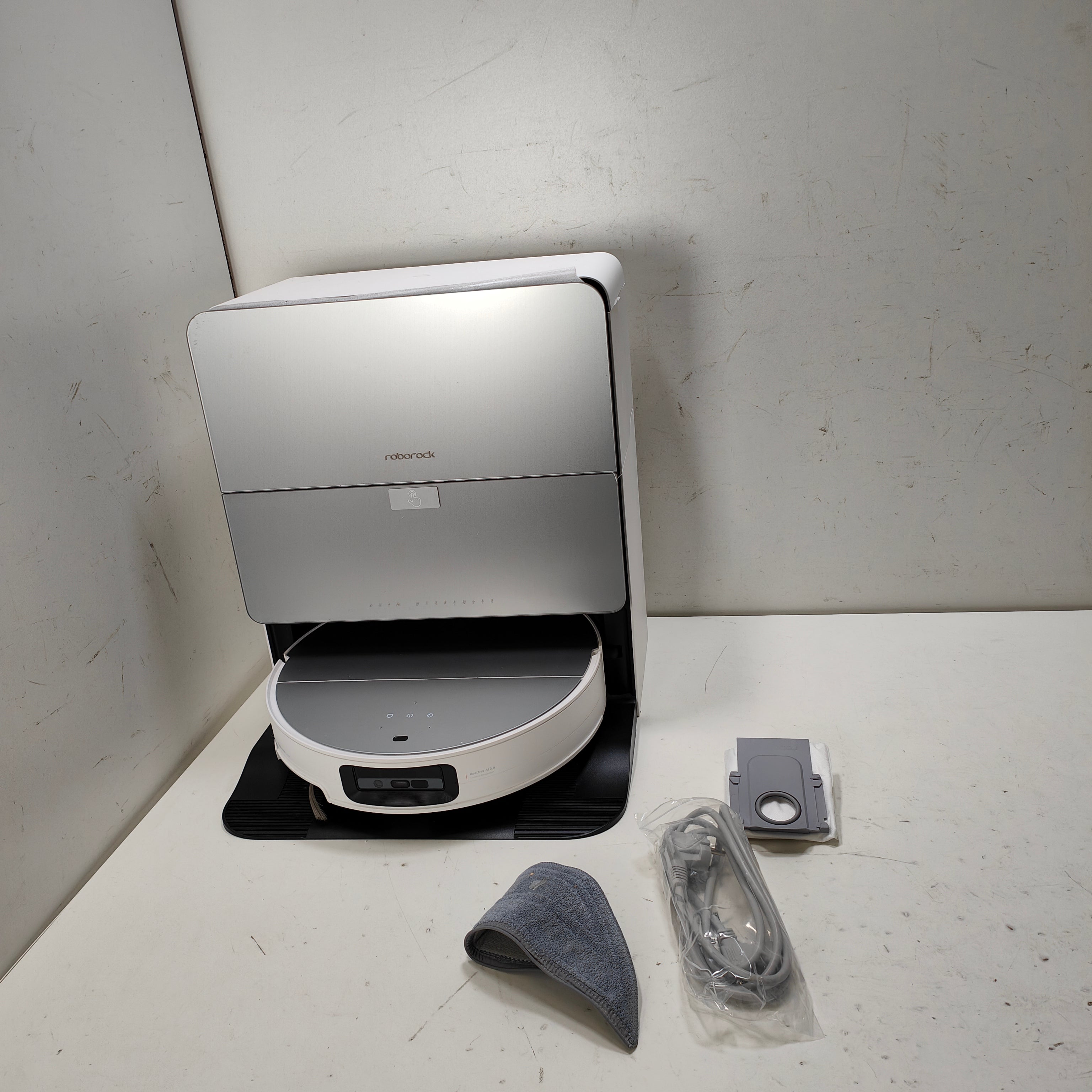 Roborock Saros 10 Blanc