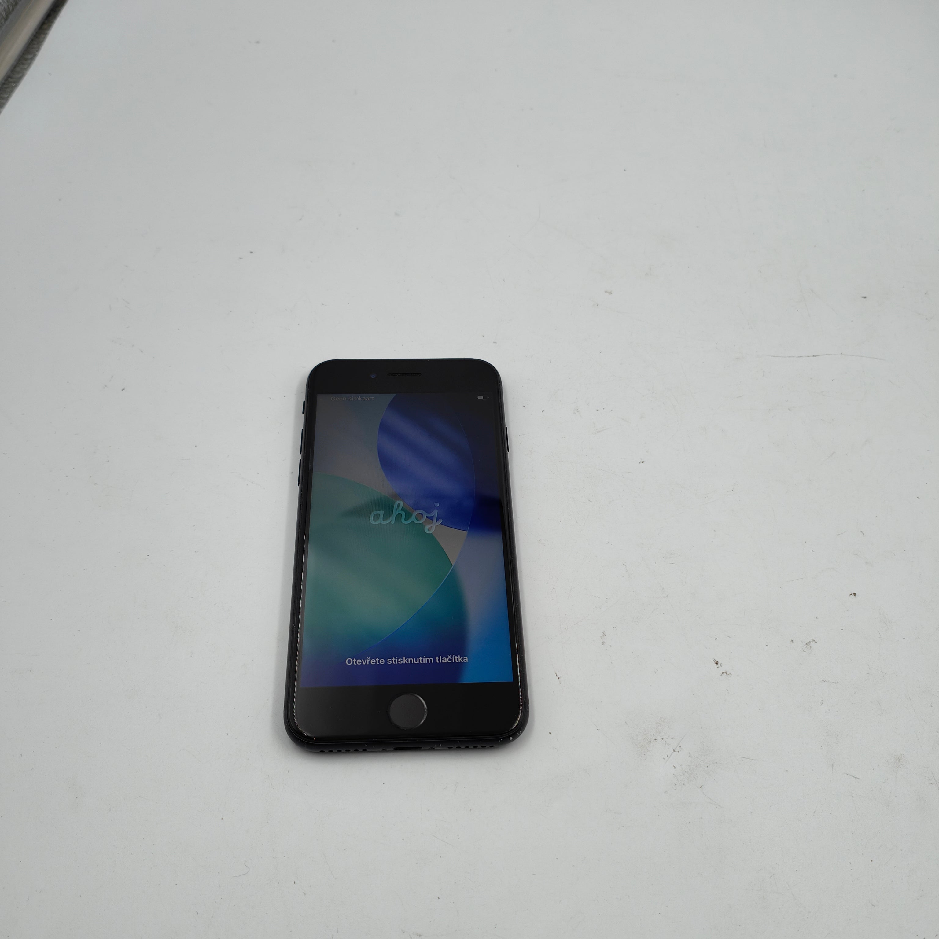 Refurbished iPhone SE 2020 Black 128GB - A