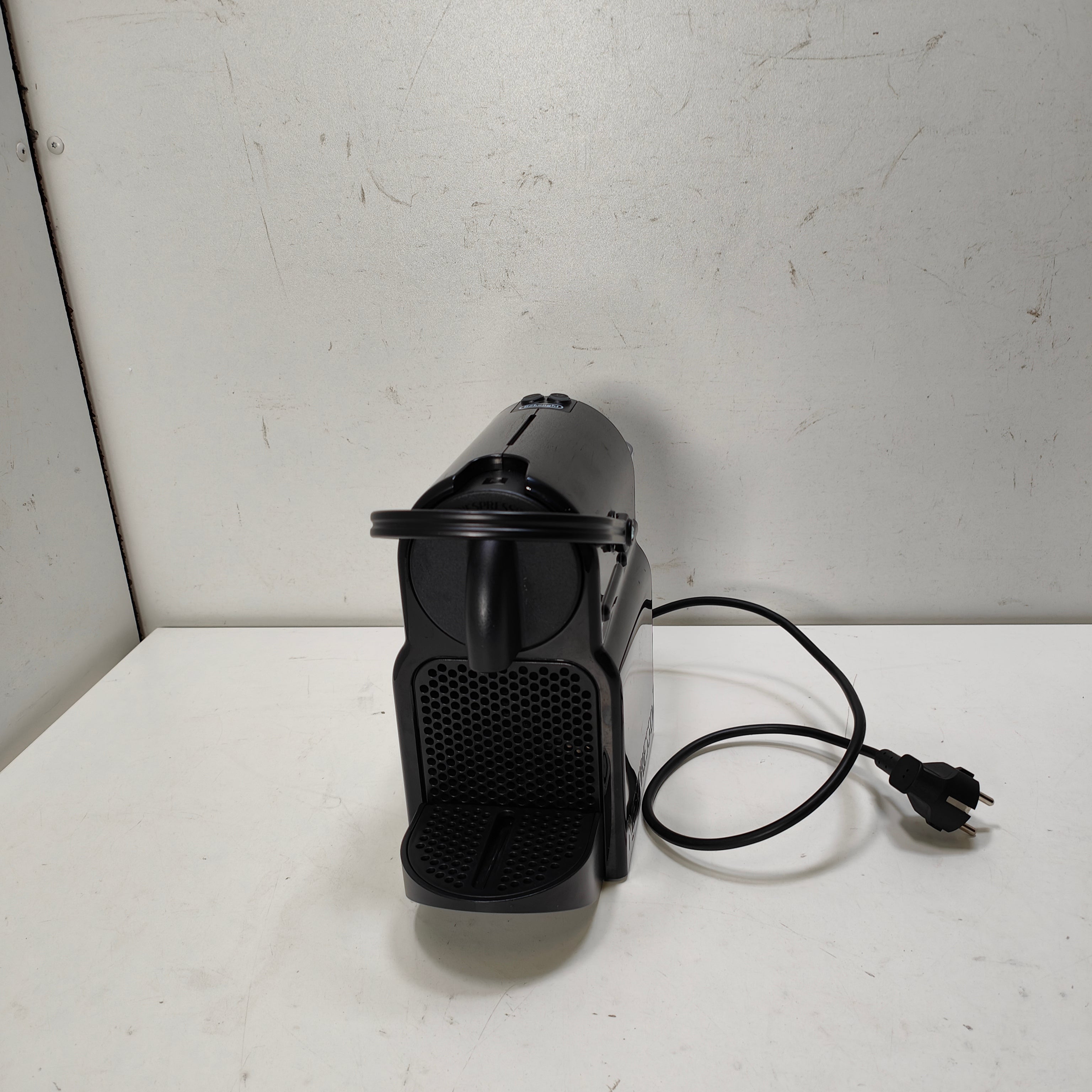 DeLonghi De'Longhi Nespresso Lattissima One EN510.B Schwarz