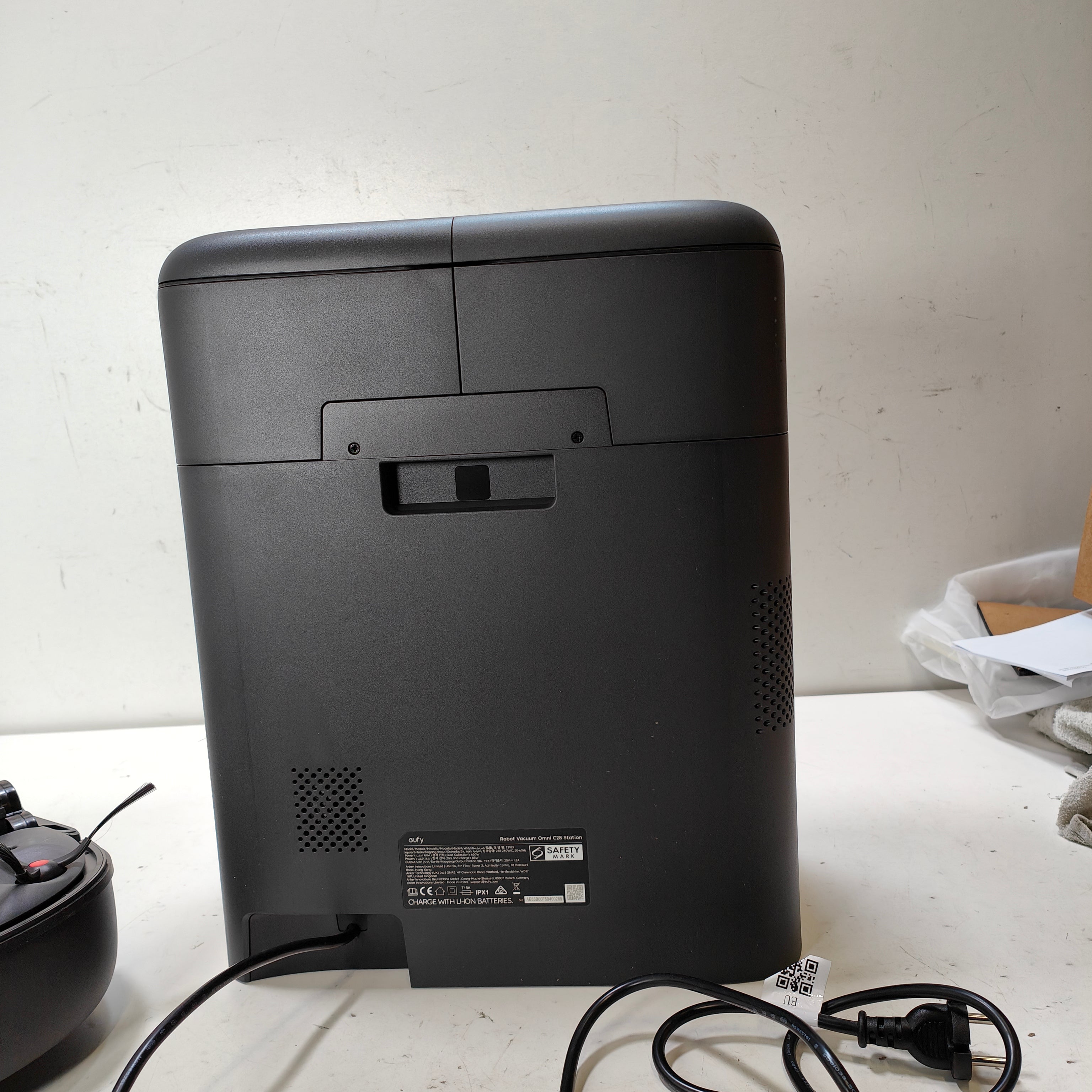 Eufy Omni C28