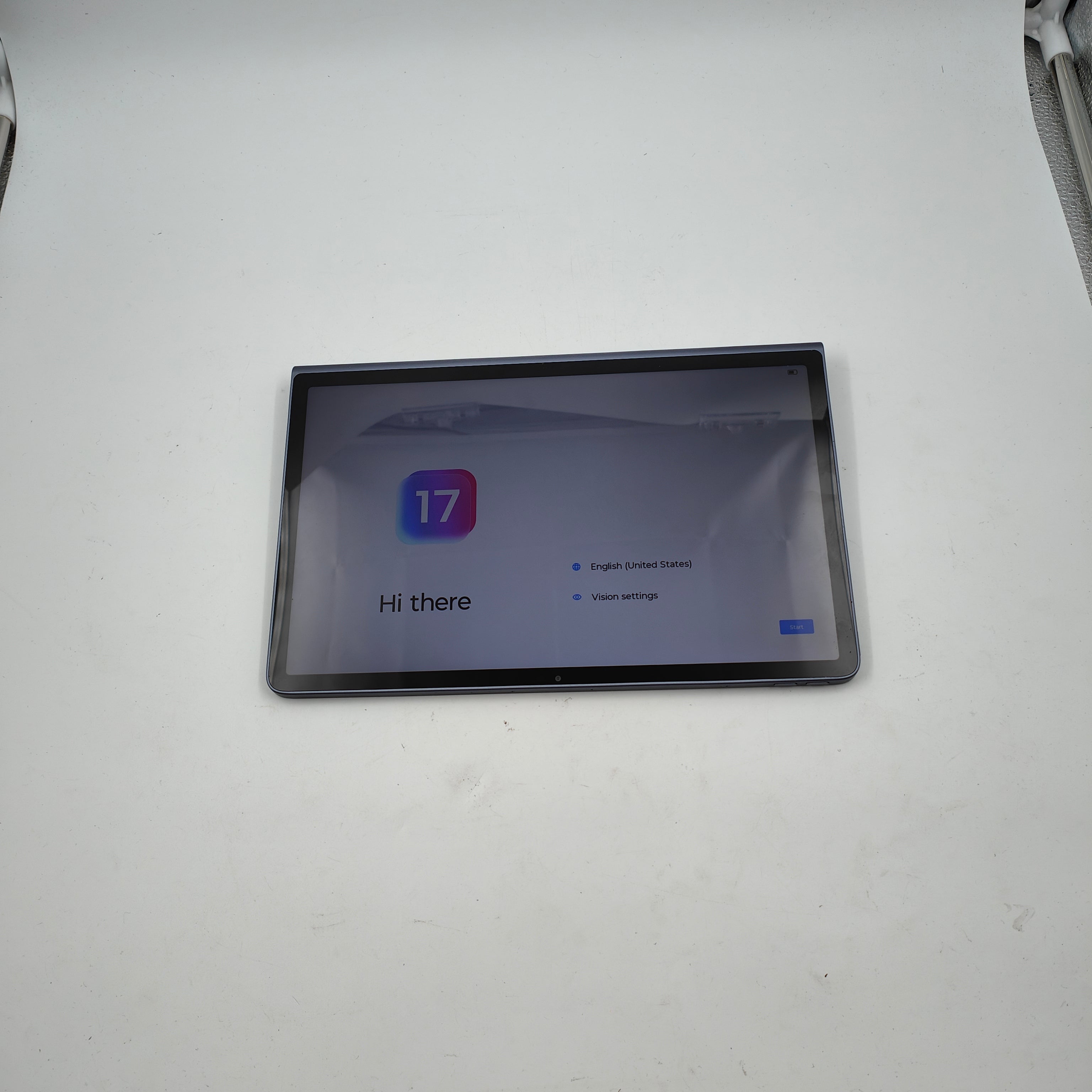 Lenovo Tab Plus 8 Go 128 Go + housse