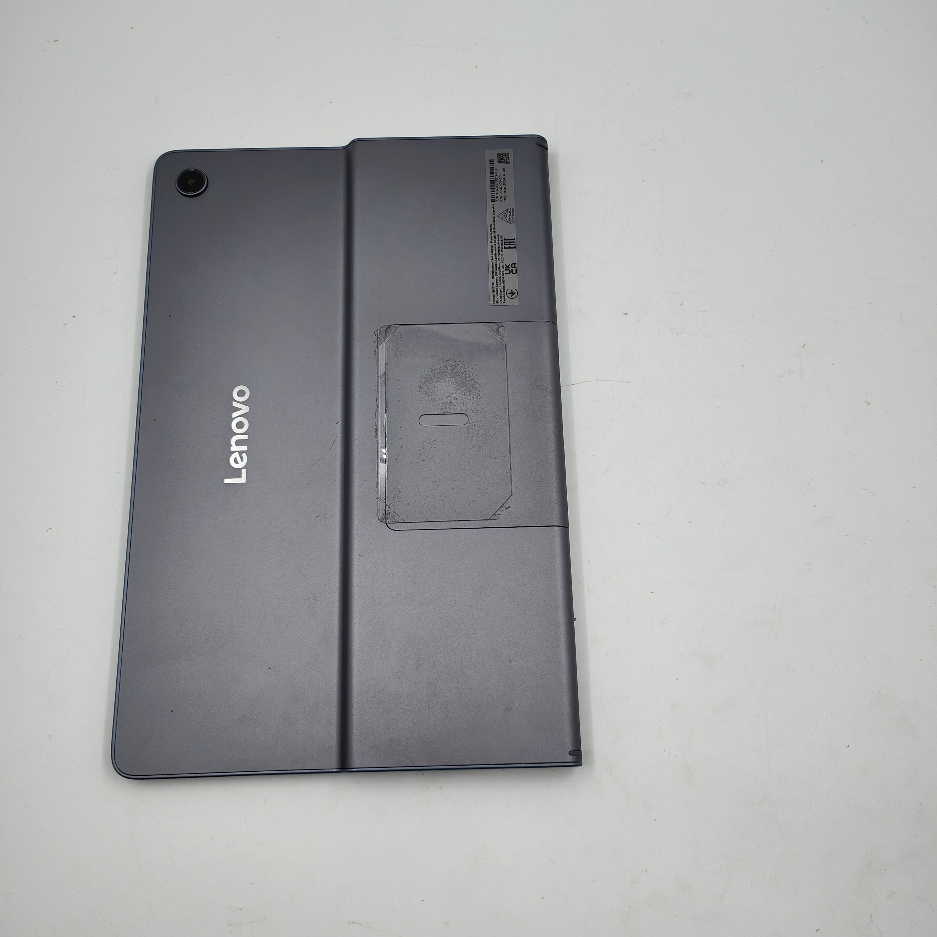 Lenovo Tab Plus 8 Go 128 Go + housse