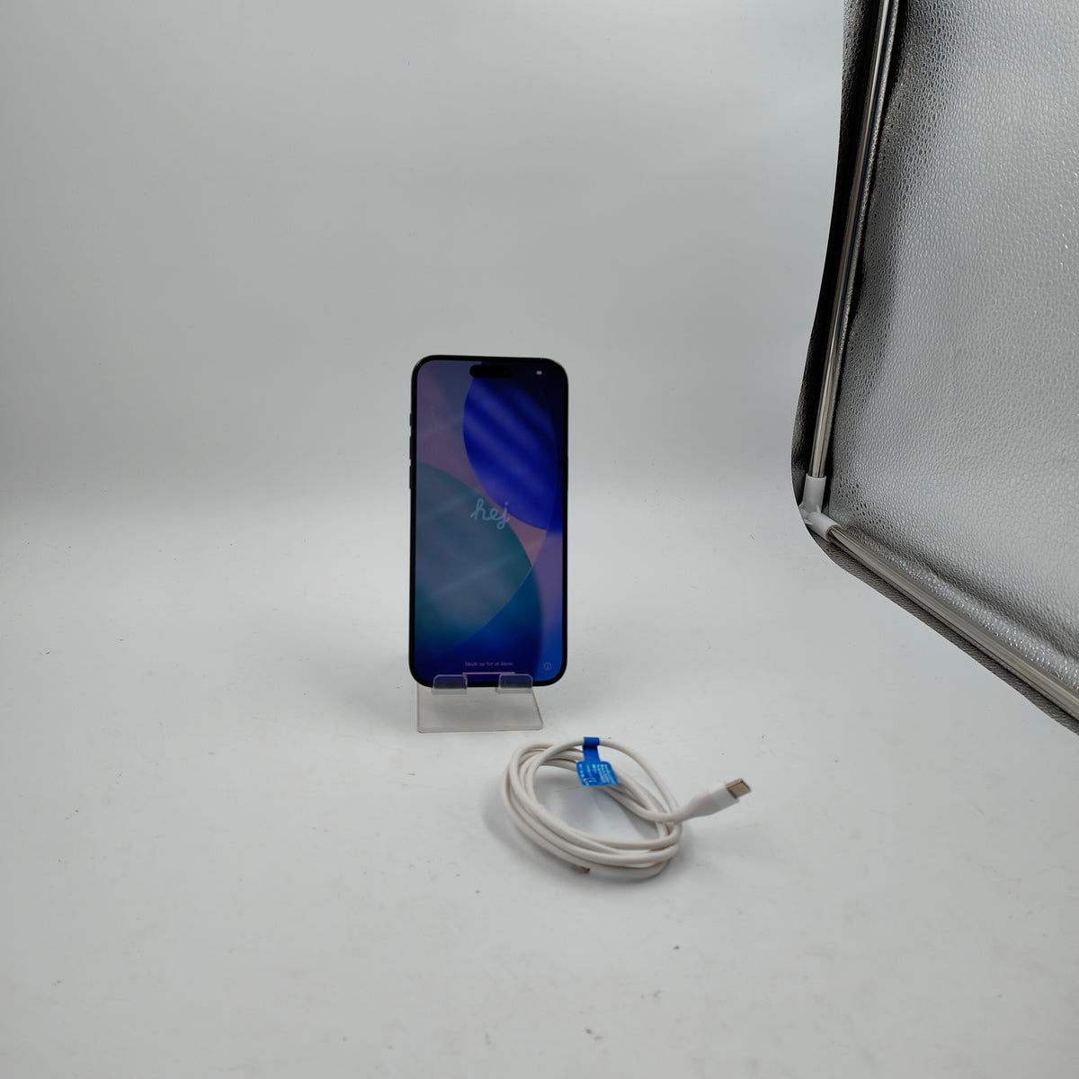 Refurbished iPhone 15 Pro Max 256GB Blue Titanium