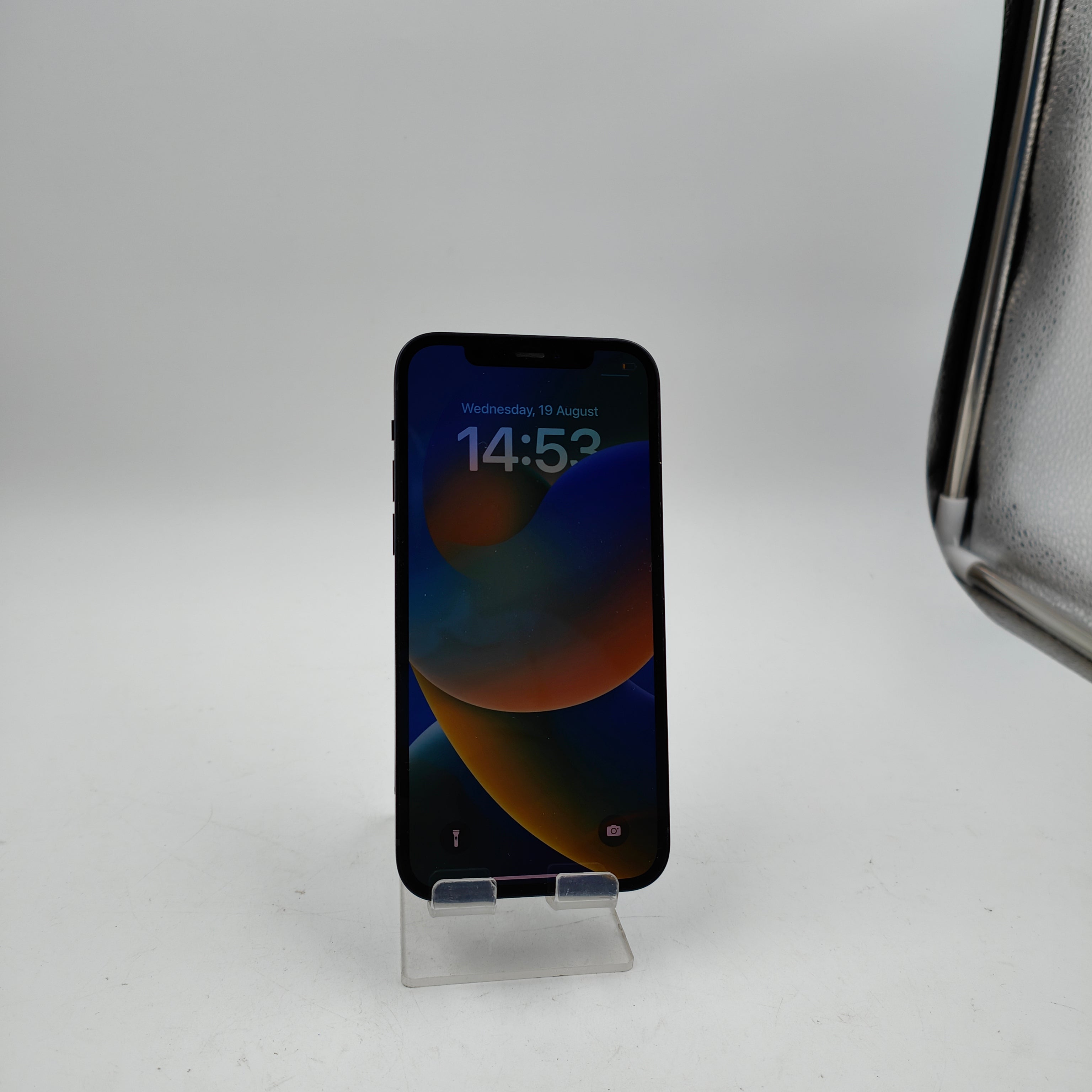 Generalüberholtes iPhone 12 Schwarz 64 GB – A