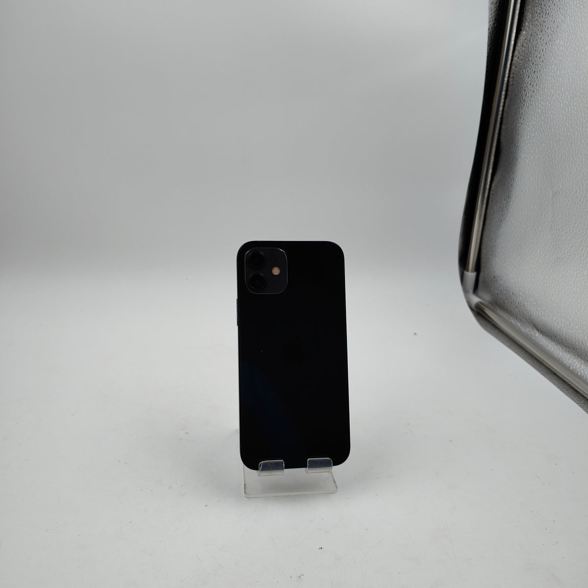 Refurbished iPhone 12 Black 128GB