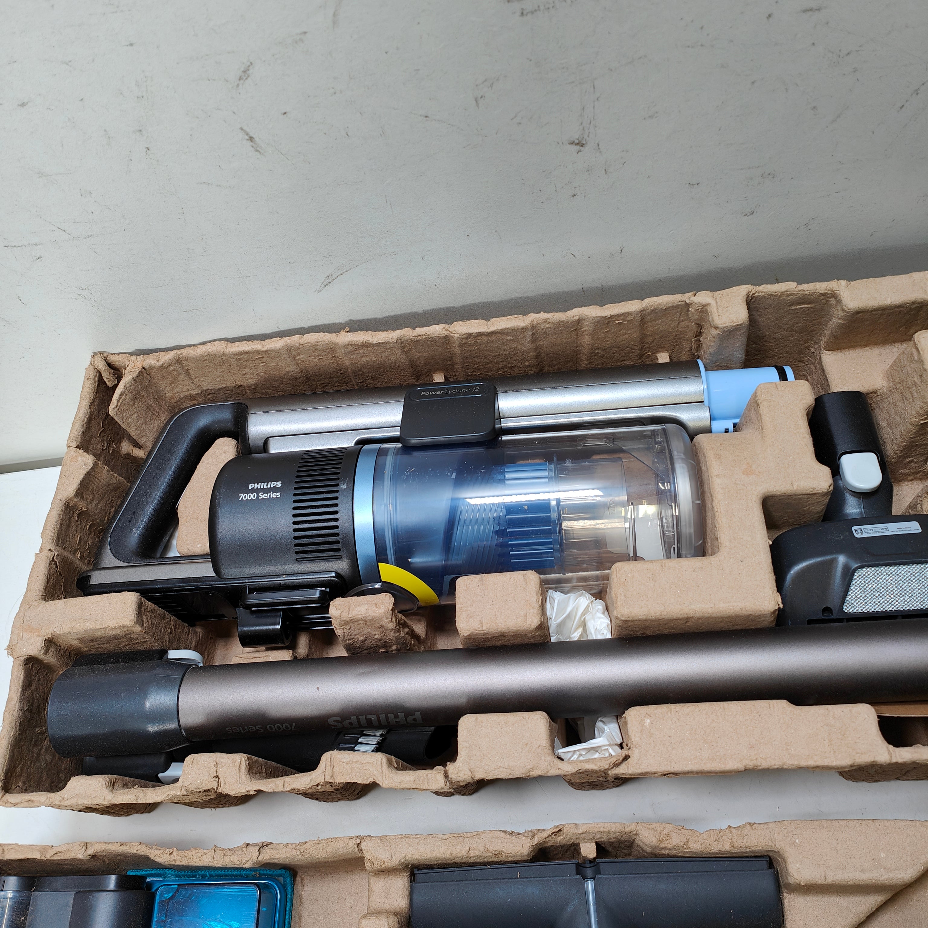 Philips 7000 Series Snoerloze Steelstofzuiger Aqua
