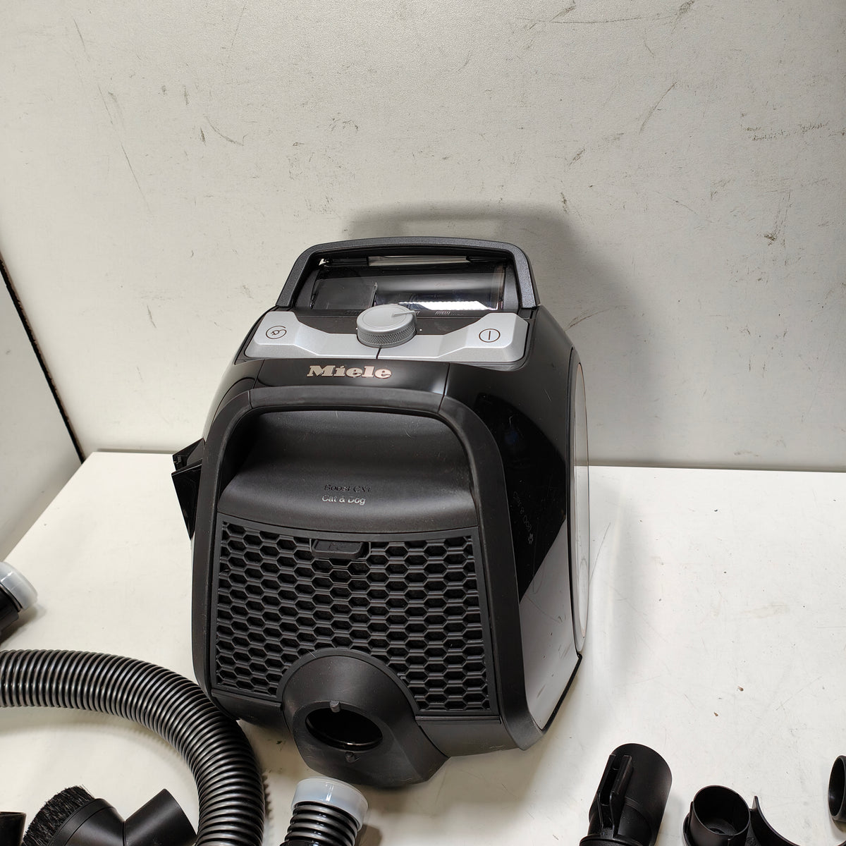 Miele Boost CX1 Cat & Dog Obsidianschwarz