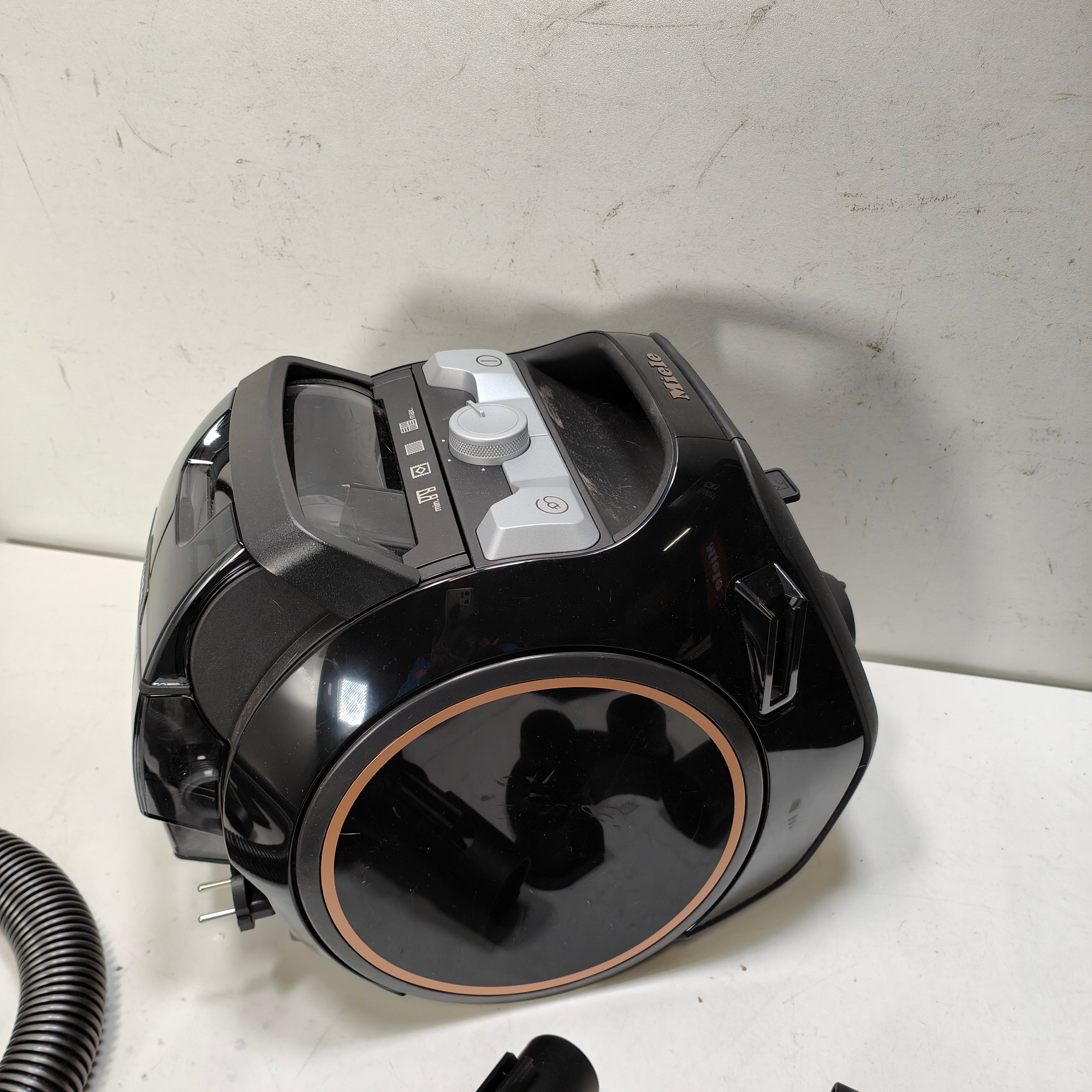 Miele Boost CX1 Cat & Dog Obsidianschwarz