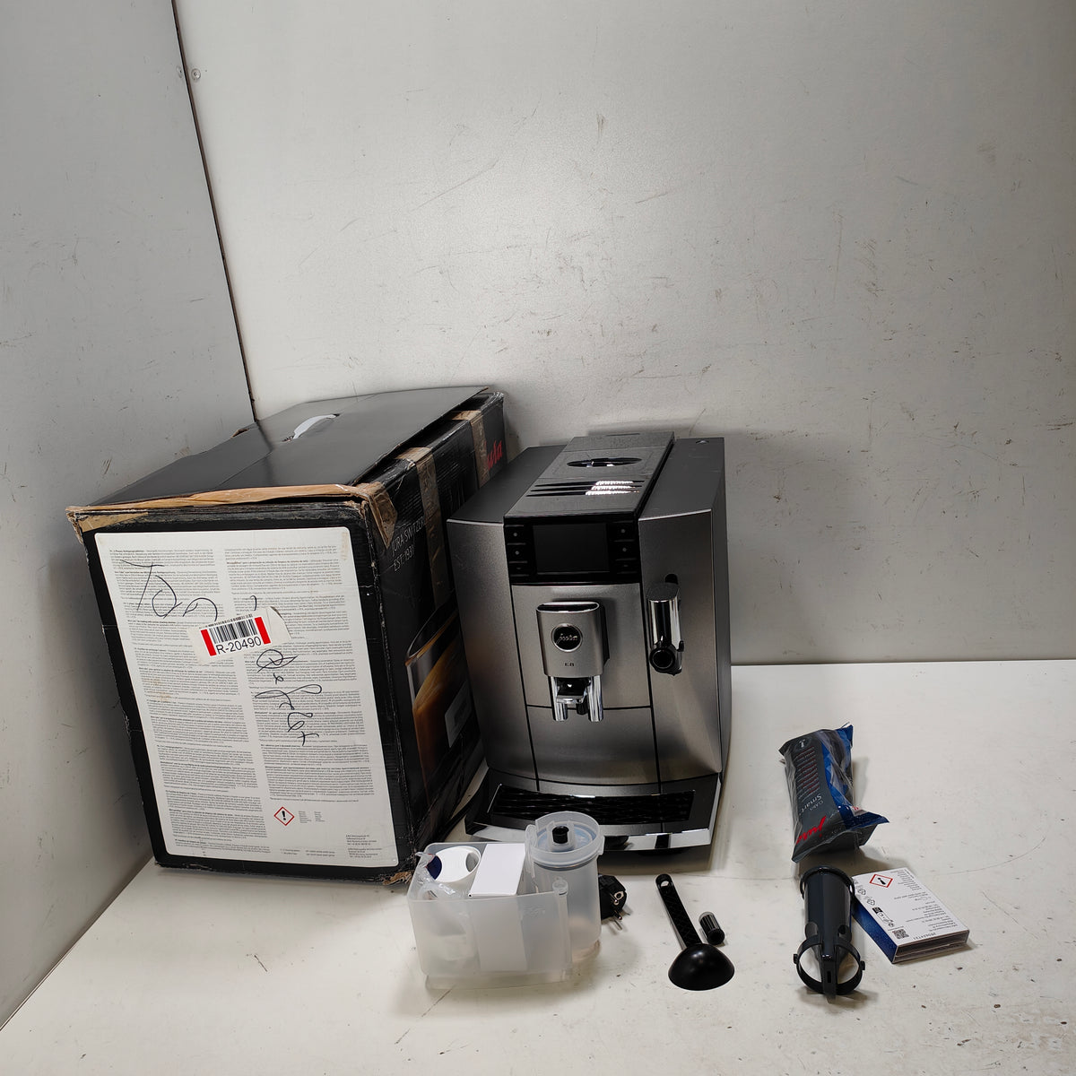 Jura E8 Midnight Silver (ED)