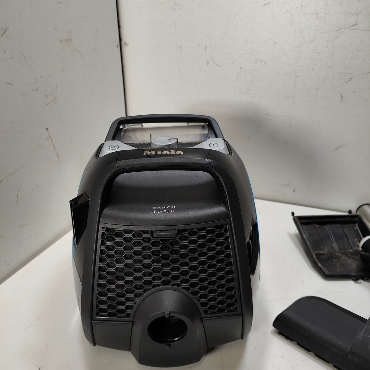 Miele Boost CX1 Blue Pulse