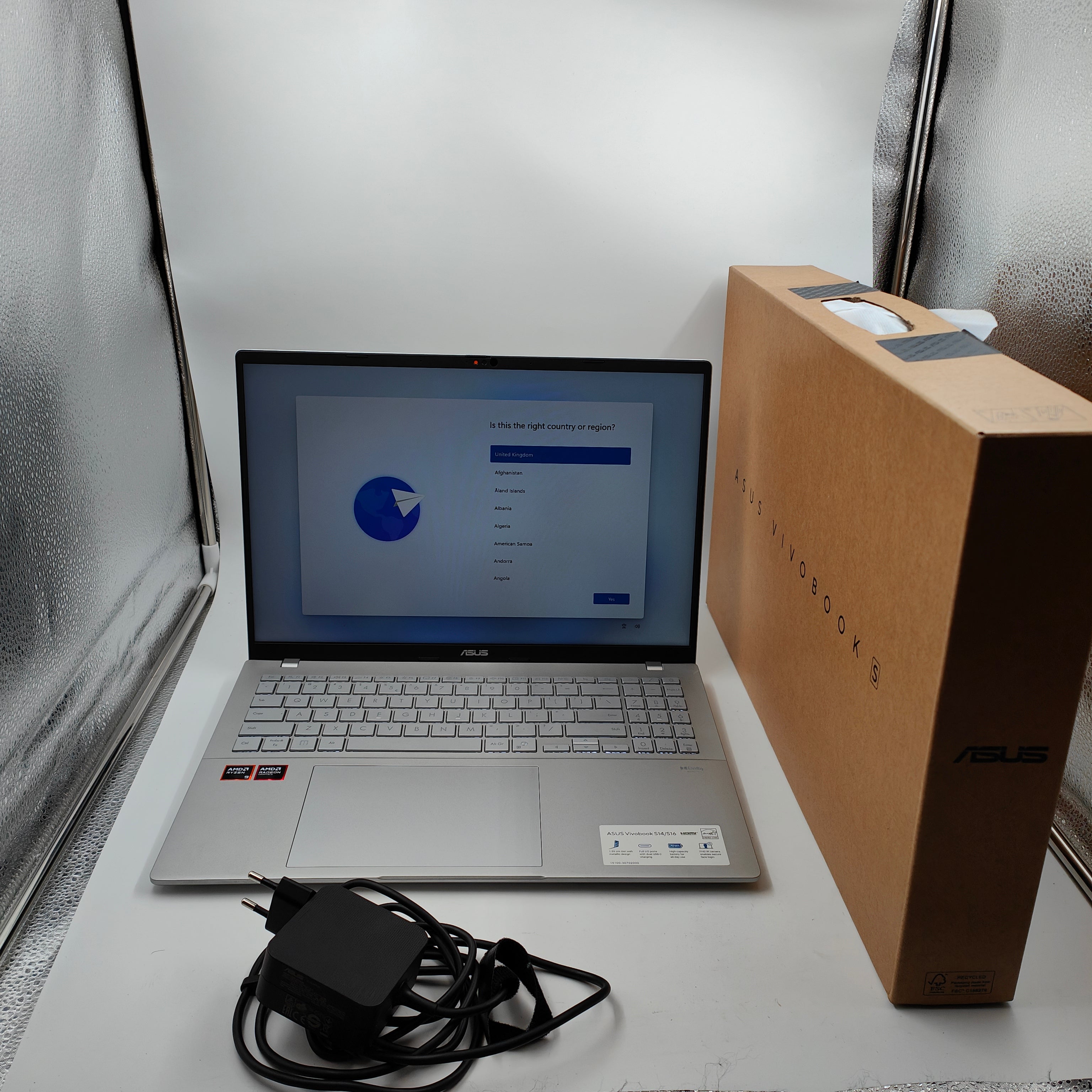 Asus Vivobook S16 M3607HA-RP145W QWERTY