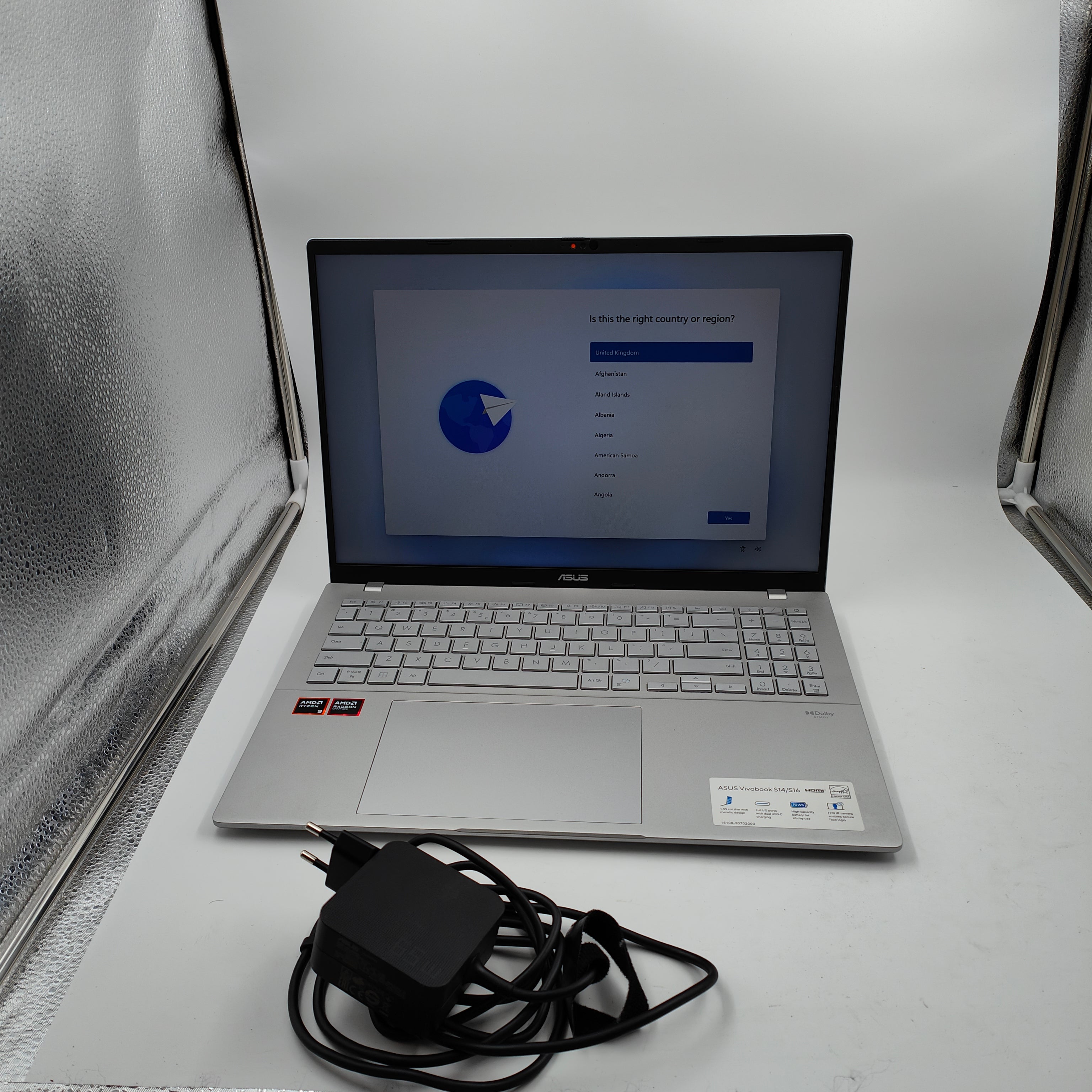 Asus Vivobook S16 M3607HA-RP145W QWERTY