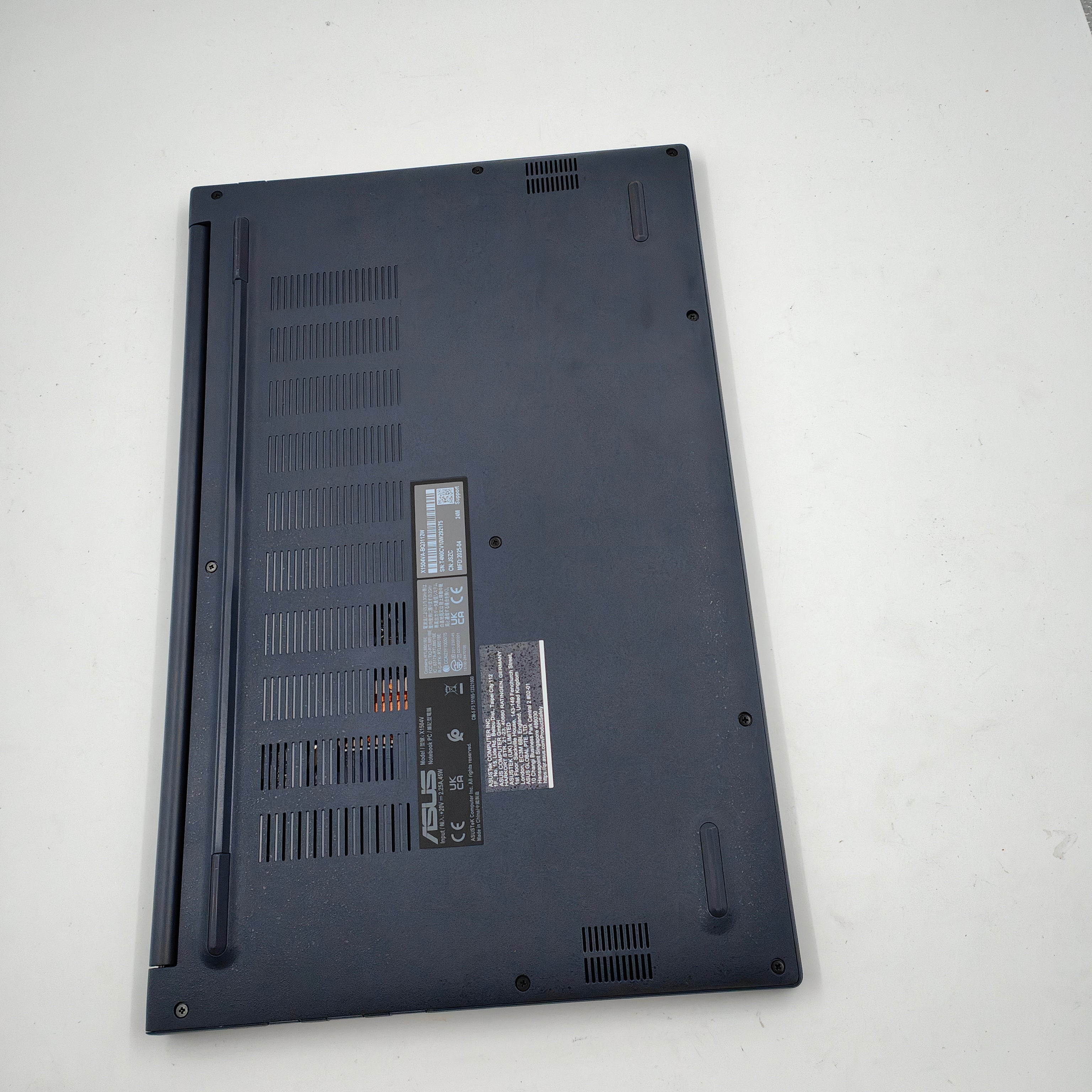 Asus Vivobook 15 X1504VA-BQ3112W QWERTY