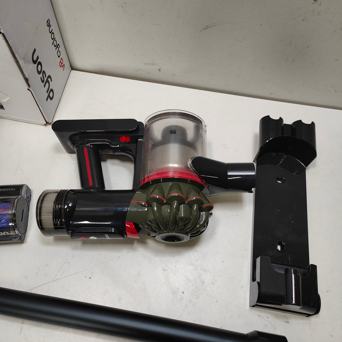 Dyson V8 Cyclone