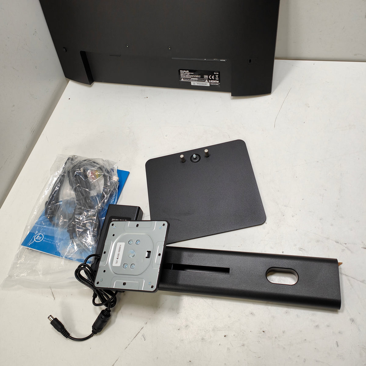 BlueBuilt 24 Zoll Full HD 100Hz Monitor mit USB-C