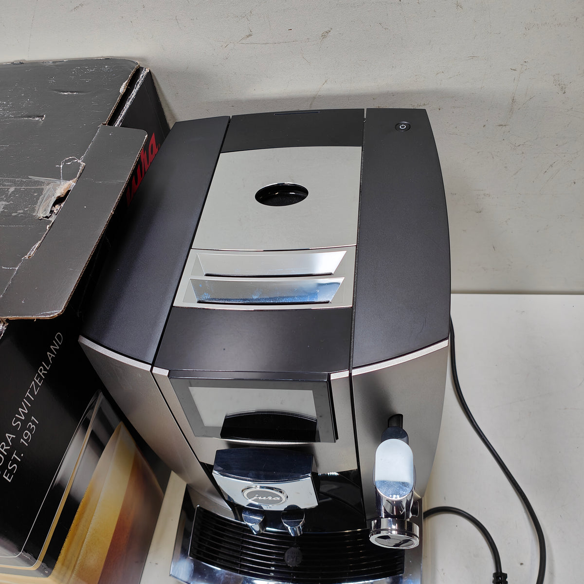 Jura J8 Midnight Silver (EA)