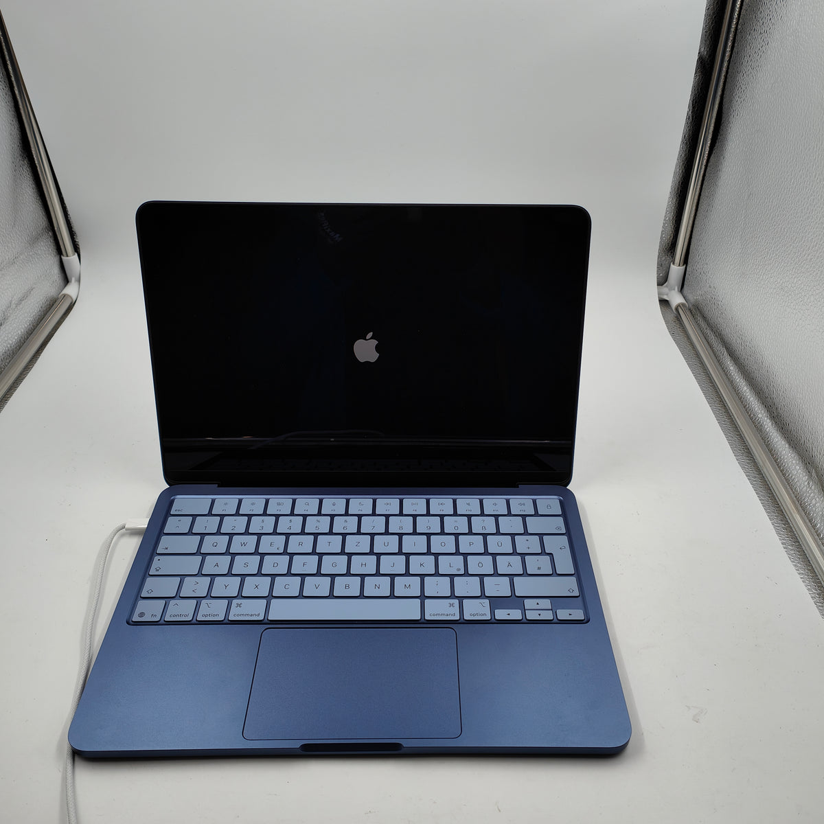 Apple MacBook Neo (2026) 256GB Indigo QWERTZ