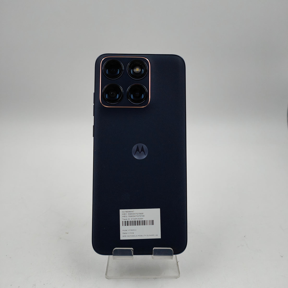 Motorola Edge 70 Fusion Pantone Silhouette