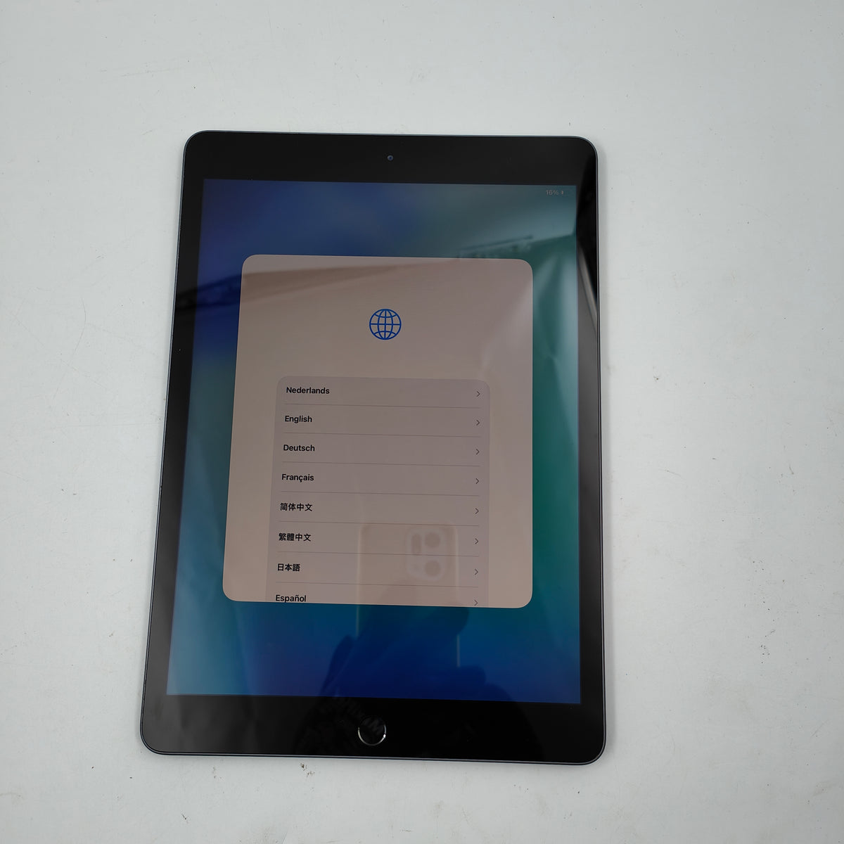 Refurbished iPad (2020) 32GB Wifi Space Gray - A1