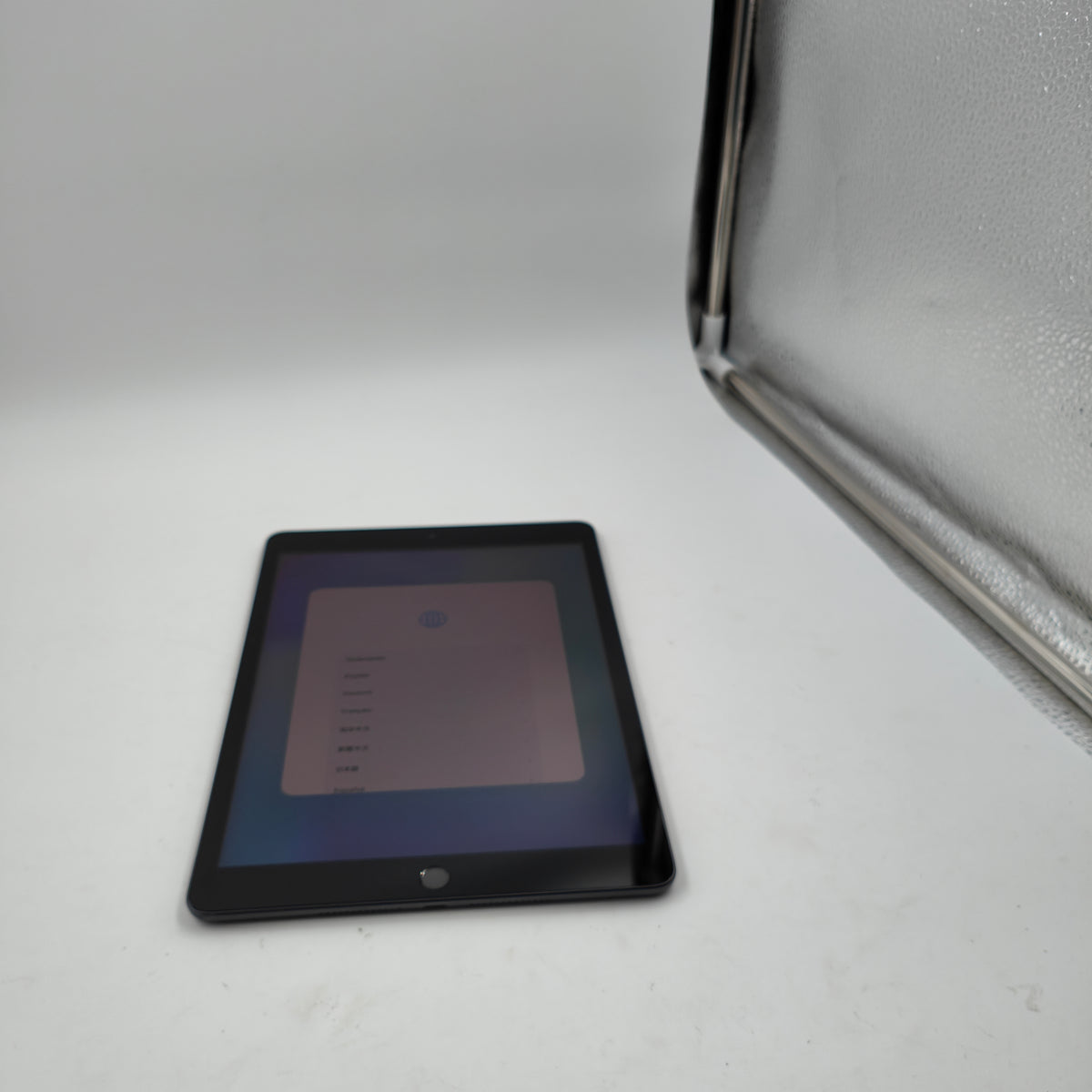 Refurbished iPad (2020) 32GB Wifi Space Gray - A1