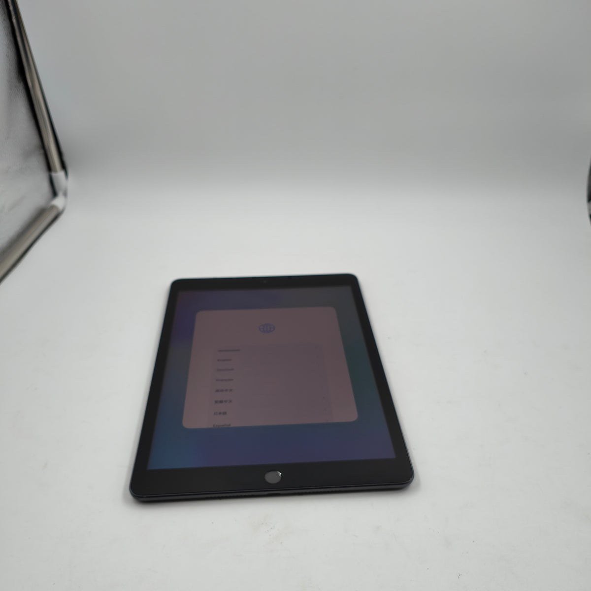 Refurbished iPad (2020) 32GB Wifi Space Gray - A1