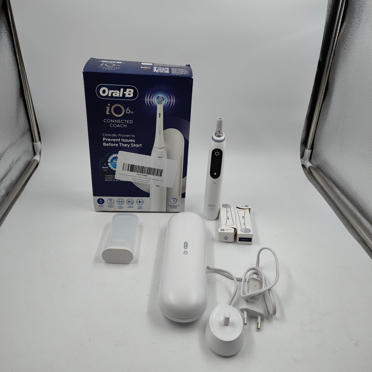 Oral-B iO Series 6N Weiß + zusätzlicher iO Gentle Care Aufsteckbürstenkopf