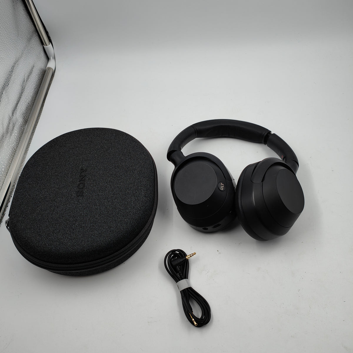 Sony ULT Wear Schwarz