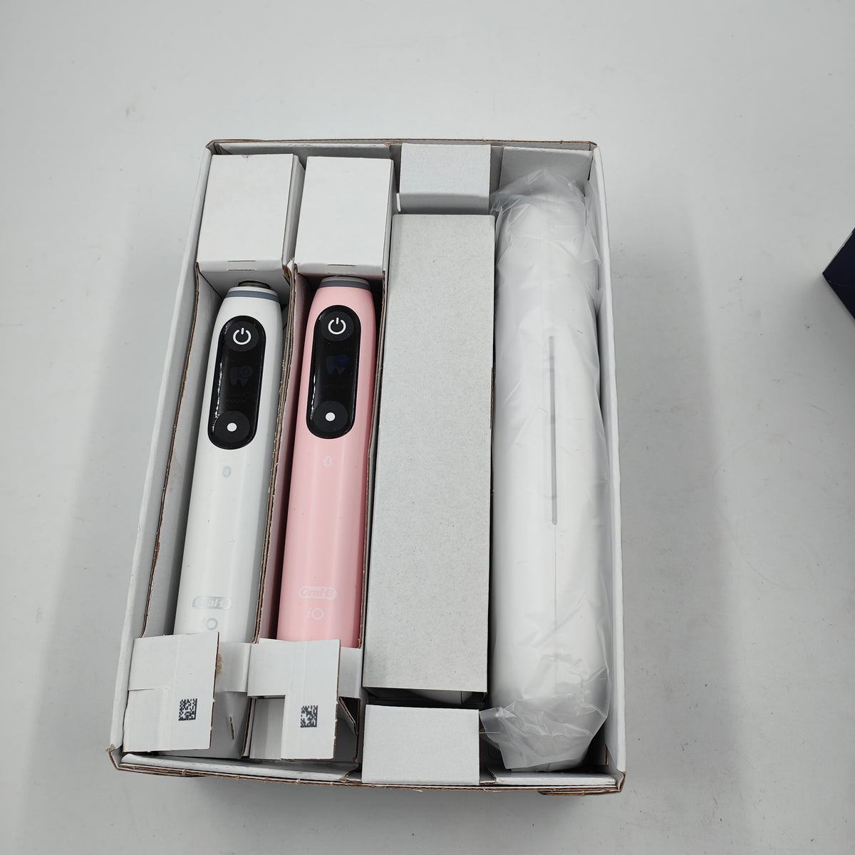 Oral-B iO Series 6N Duo Pack Wit + Roze