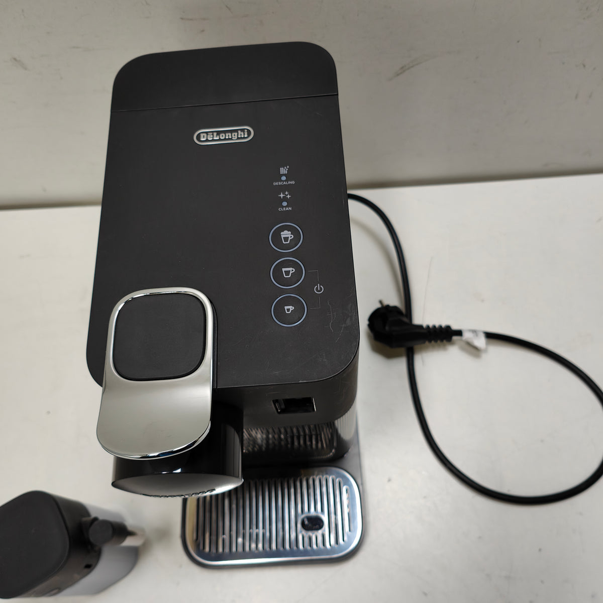 DeLonghi Nespresso Lattissima One EN510.B Noir
