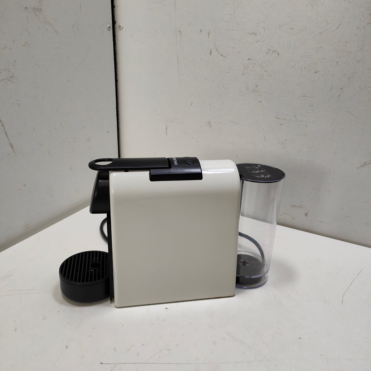 DeLonghi Essenza Mini EN85.W
