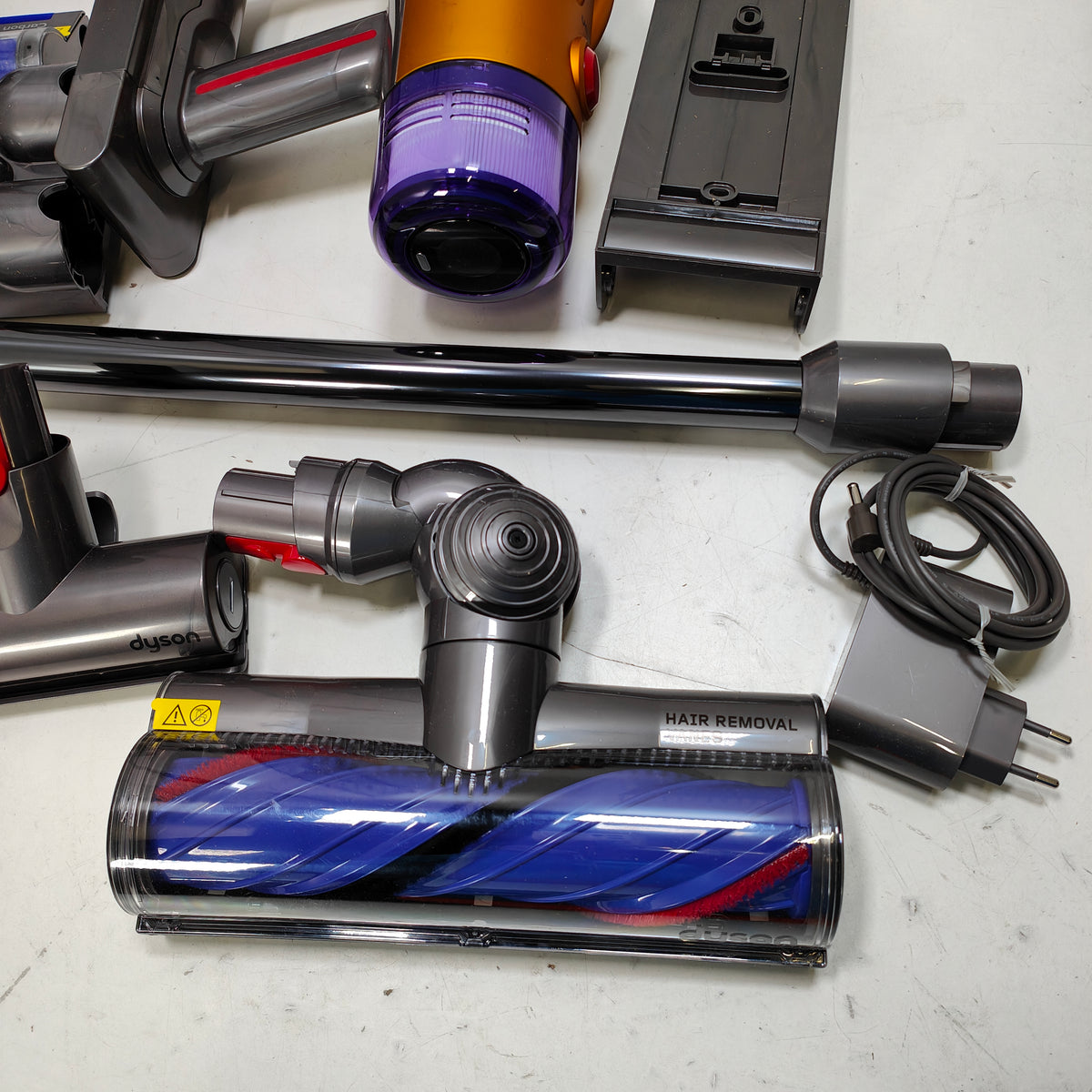 Dyson V12 Detect Slim Absolute