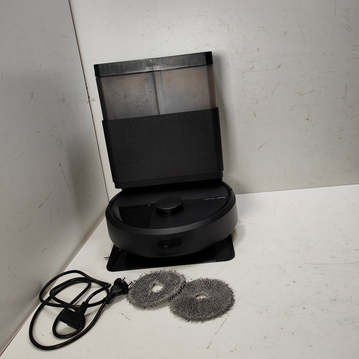 iRobot Roomba Plus 405 Combo Robot + Autowash Dock Zwart