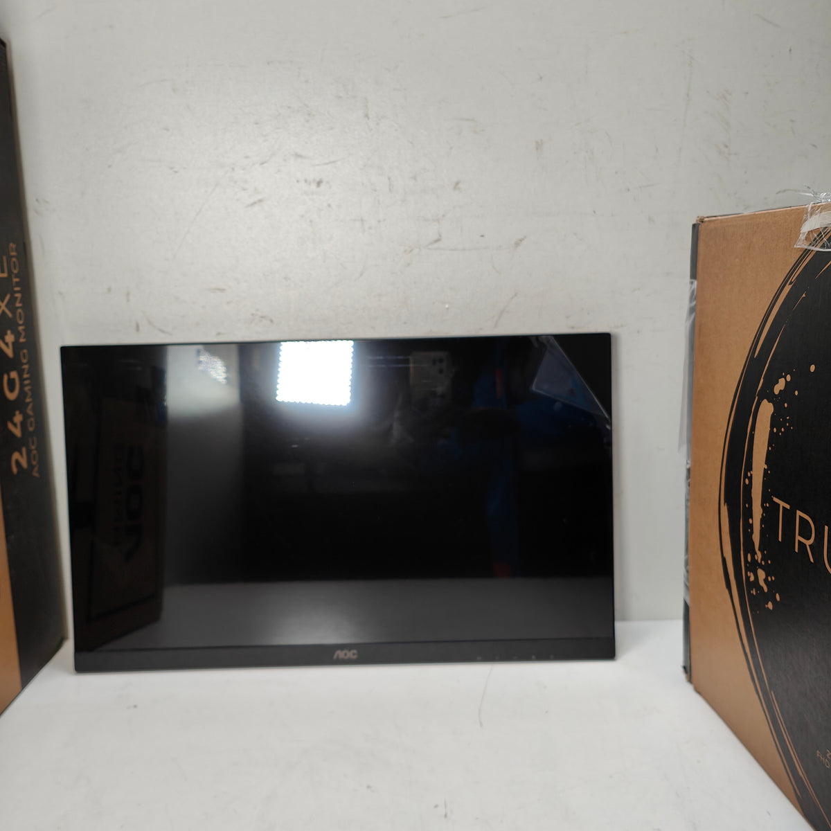AOC 24G4XE