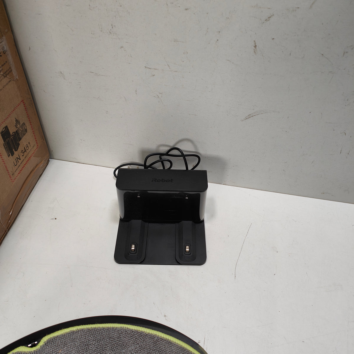 iRobot Roomba 205 Dustcompactor Combo Robot - zwart