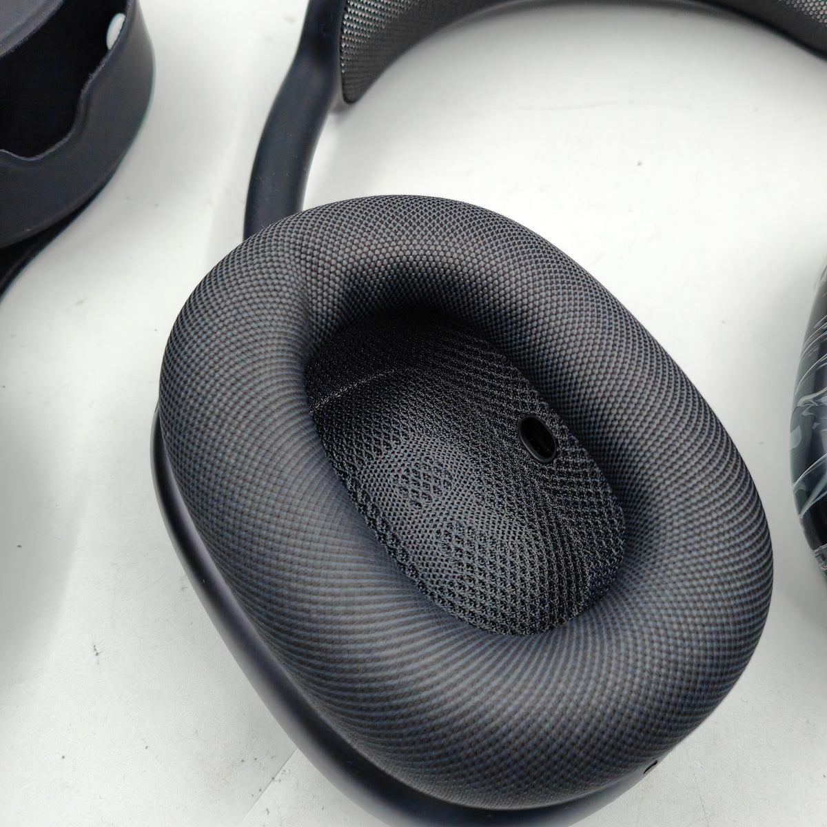 Apple AirPods Max Space Gray
