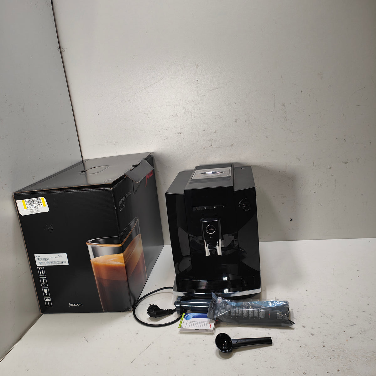 Jura E4 Piano Black (EA)