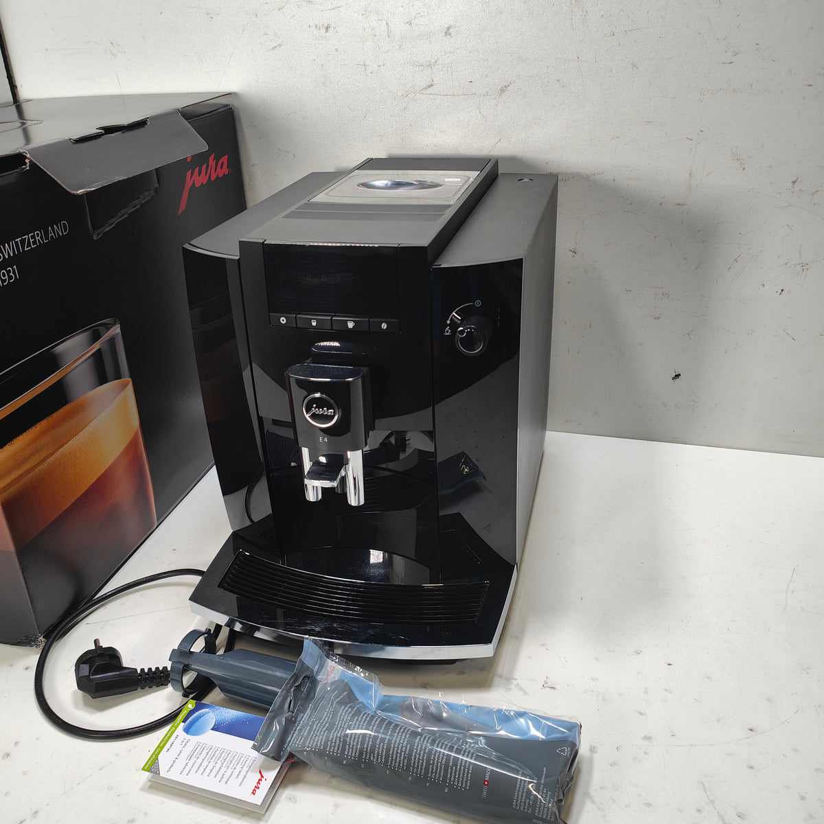 Jura E4 Piano Black (EA)