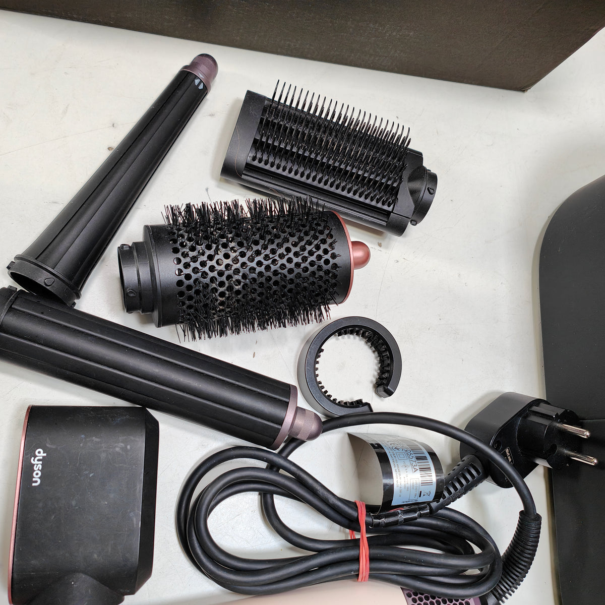 Dyson Airwrap Straight+Wavy Ceramic Pink