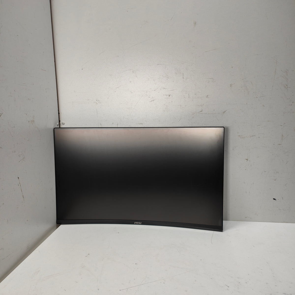 MSI MAG 27C6F