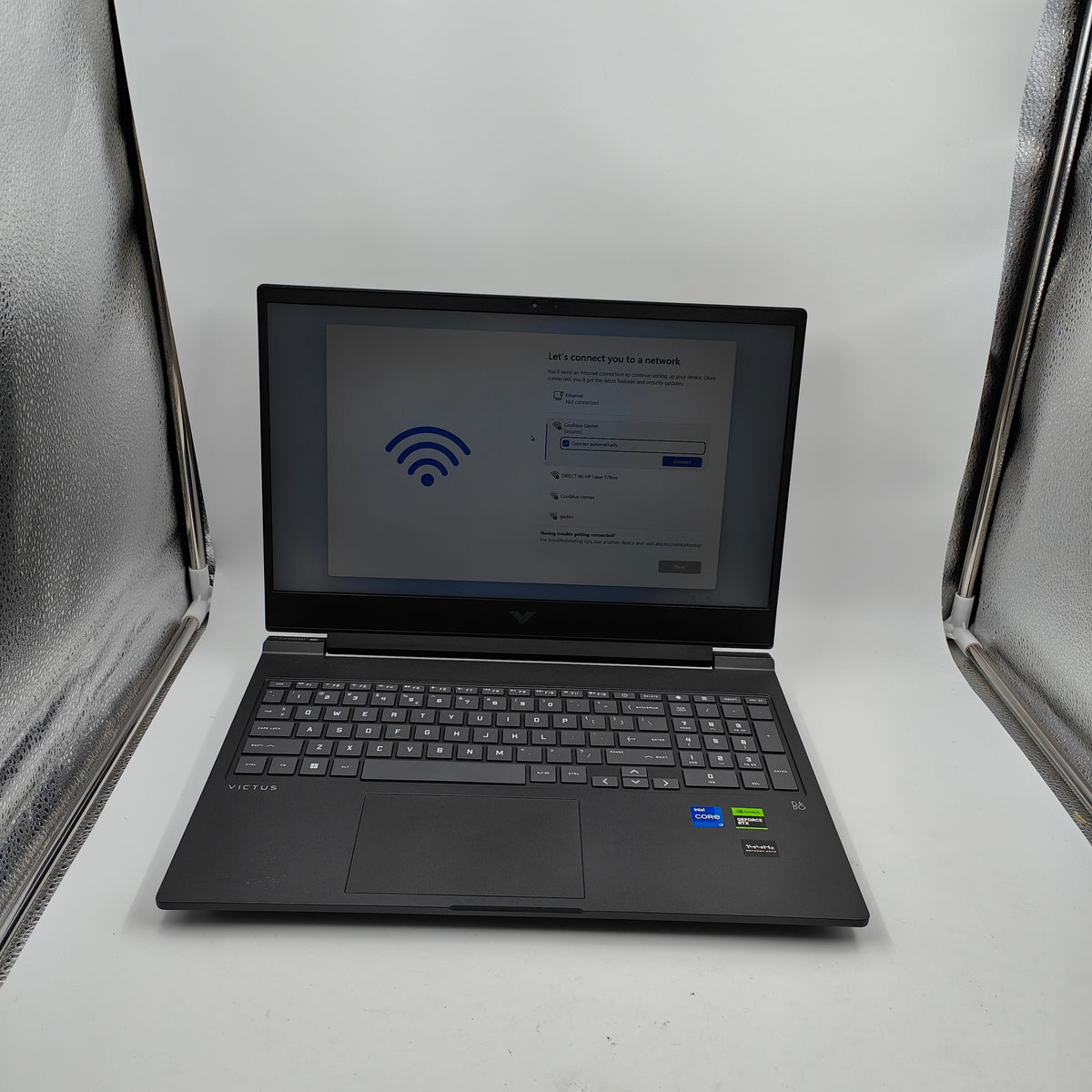 HP VICTUS 16-r0976nd QWERTY