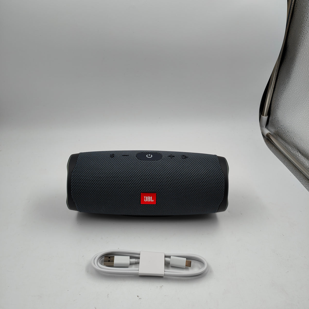 JBL Charge Essential 2 Grau